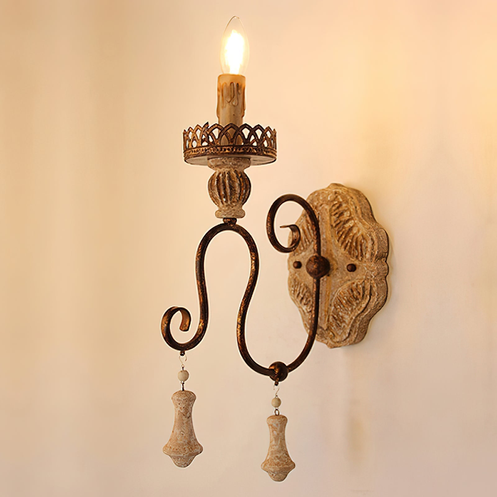 Zodorila Wall Lamp