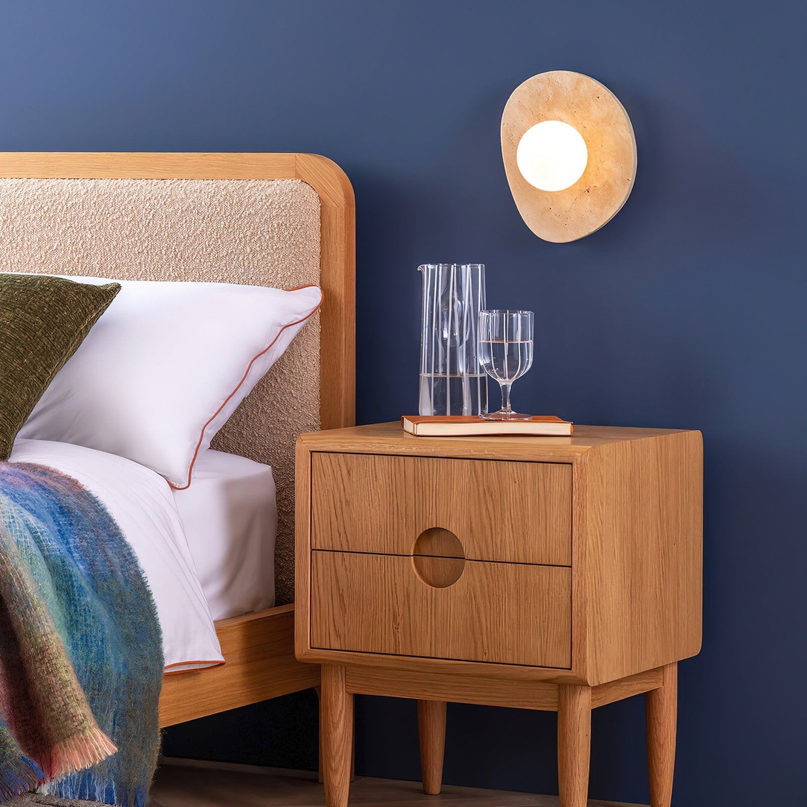 Uphae Wall Lamp