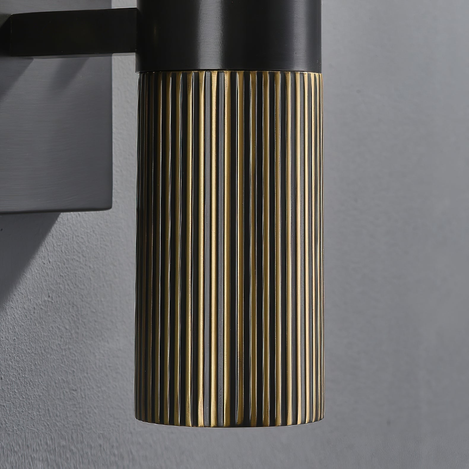 Olnoreth Wall Lamp