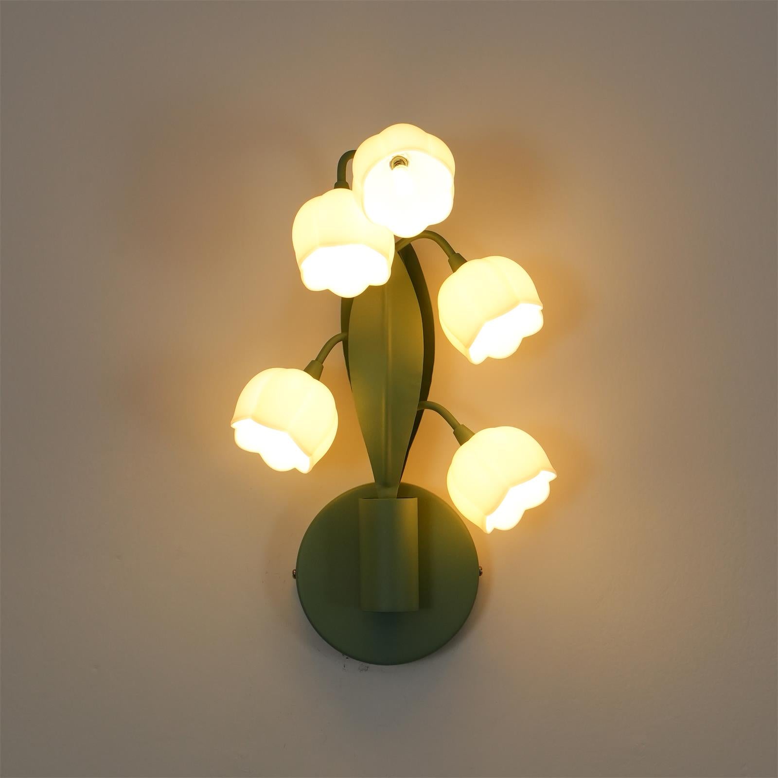 Lily Wall Lamp