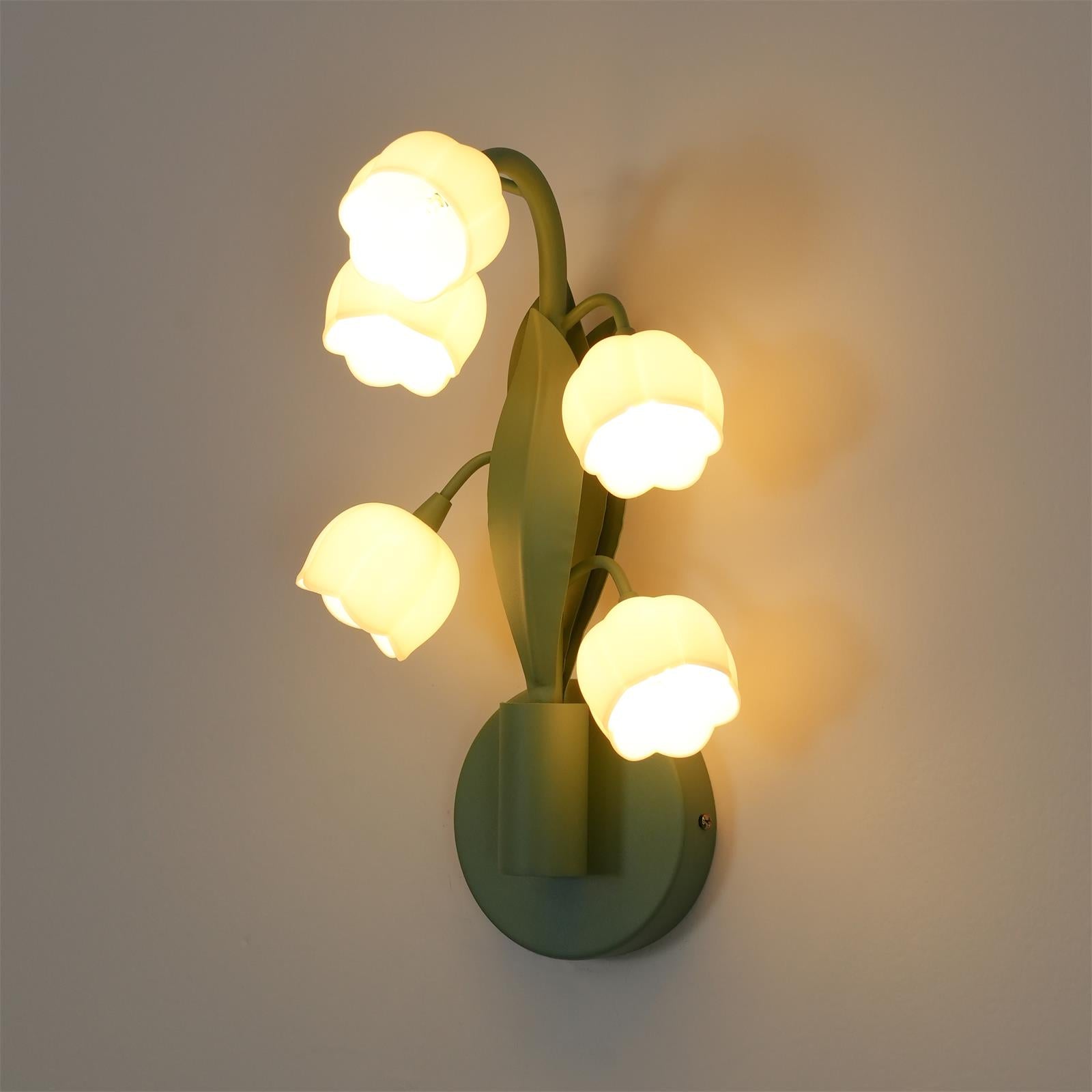 Lily Wall Lamp