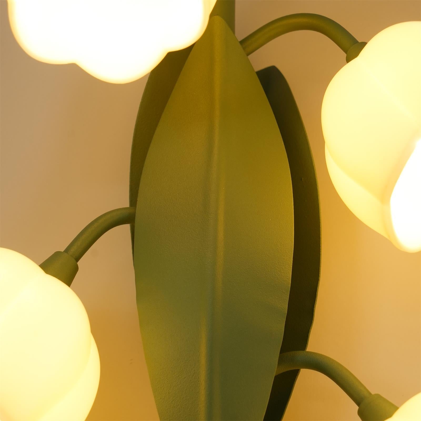 Lily Wall Lamp