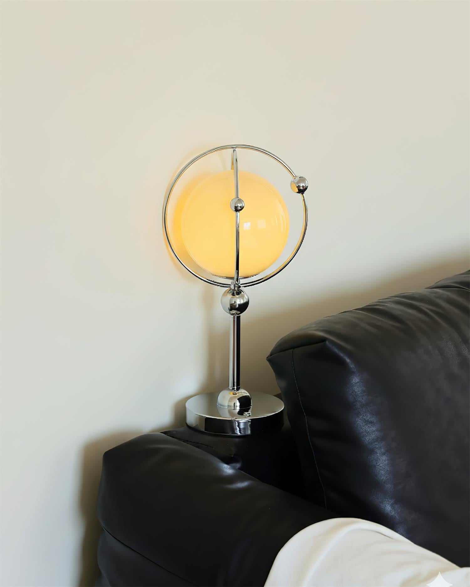 Elowen Hoop Table Lamp