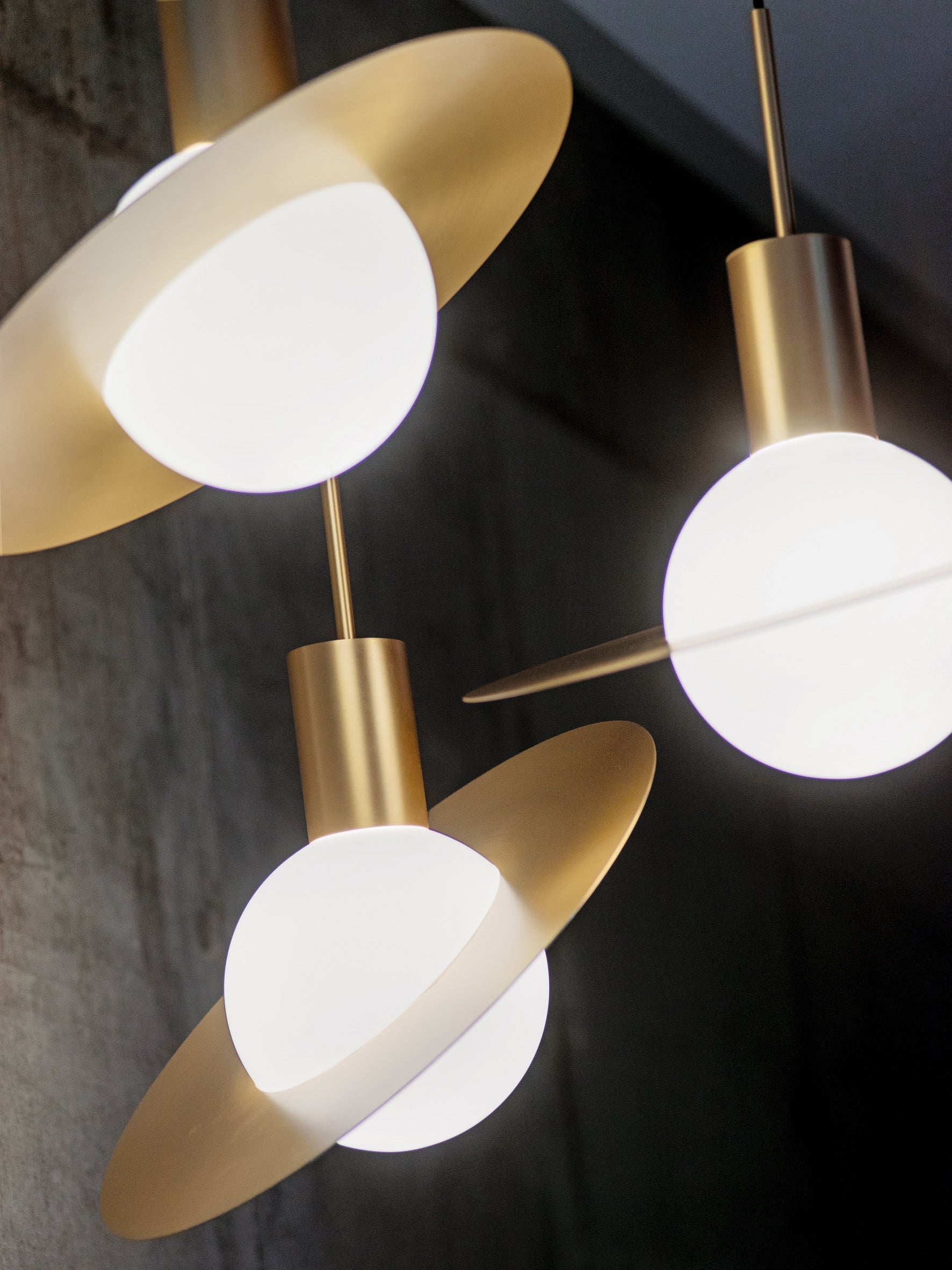 Doug Minimalist Pendant Light-Neutral Decor