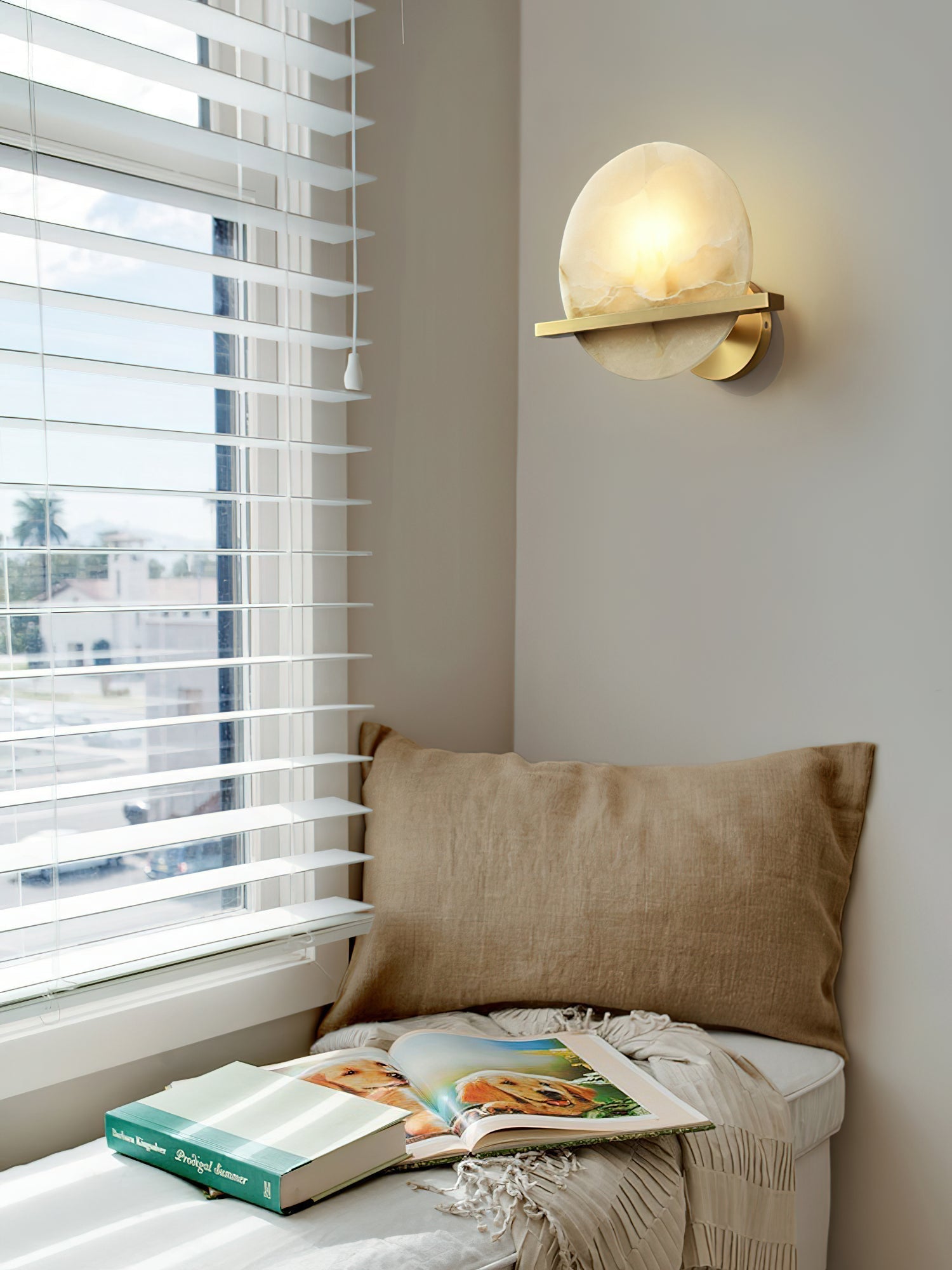 Vatalisra Wall Lamp