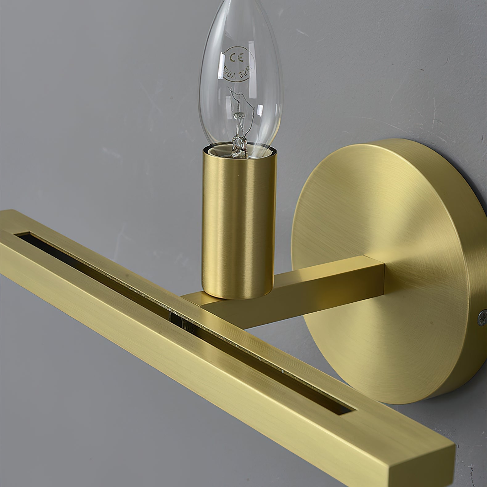 Vatalisra Wall Lamp
