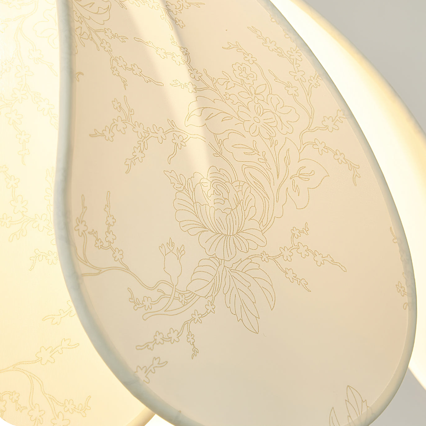 A size comparison of the different Savoy Pendant Light options.