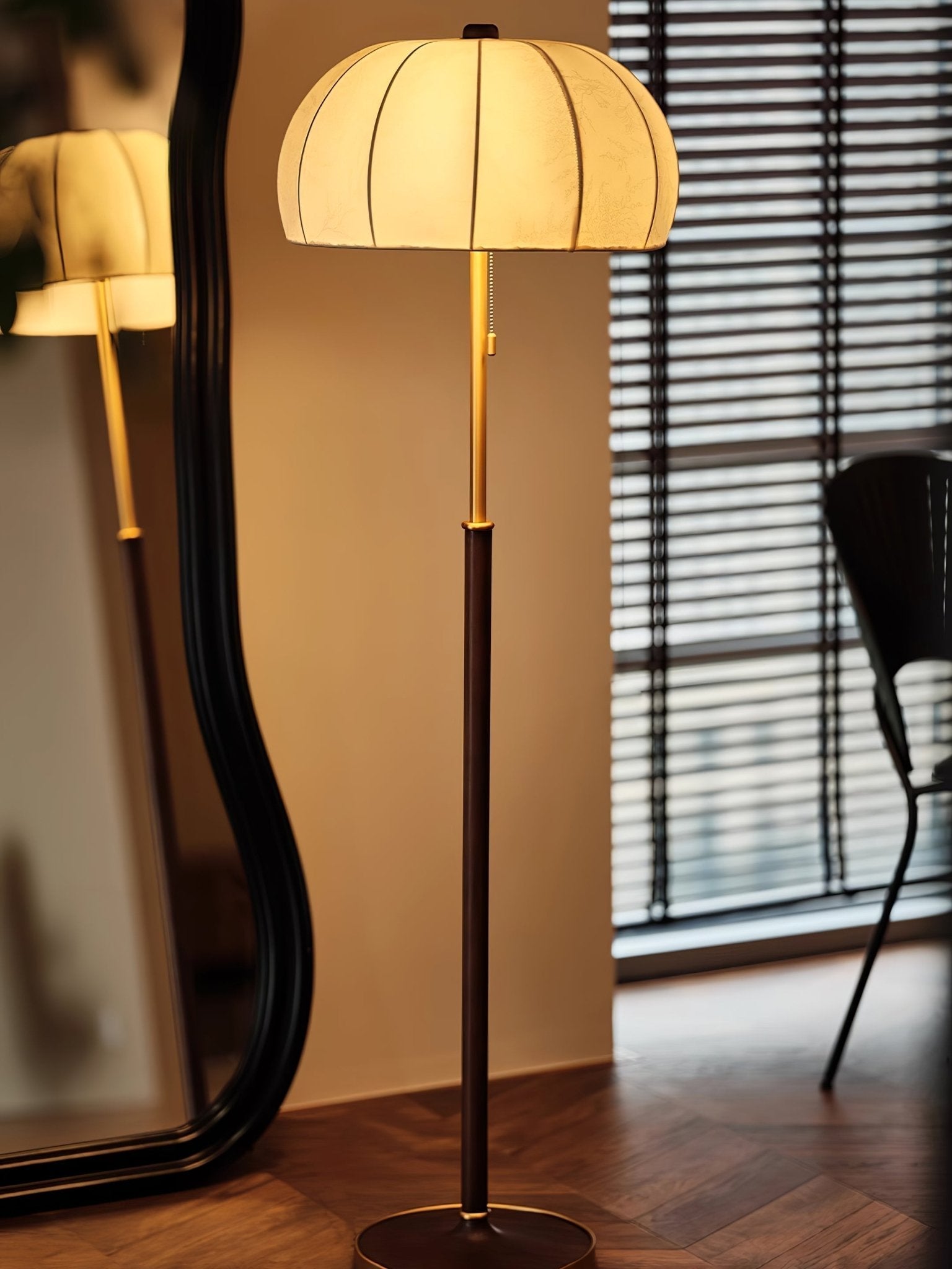 Cularo Fabric Wood Floor Lamp-Neutral Decor