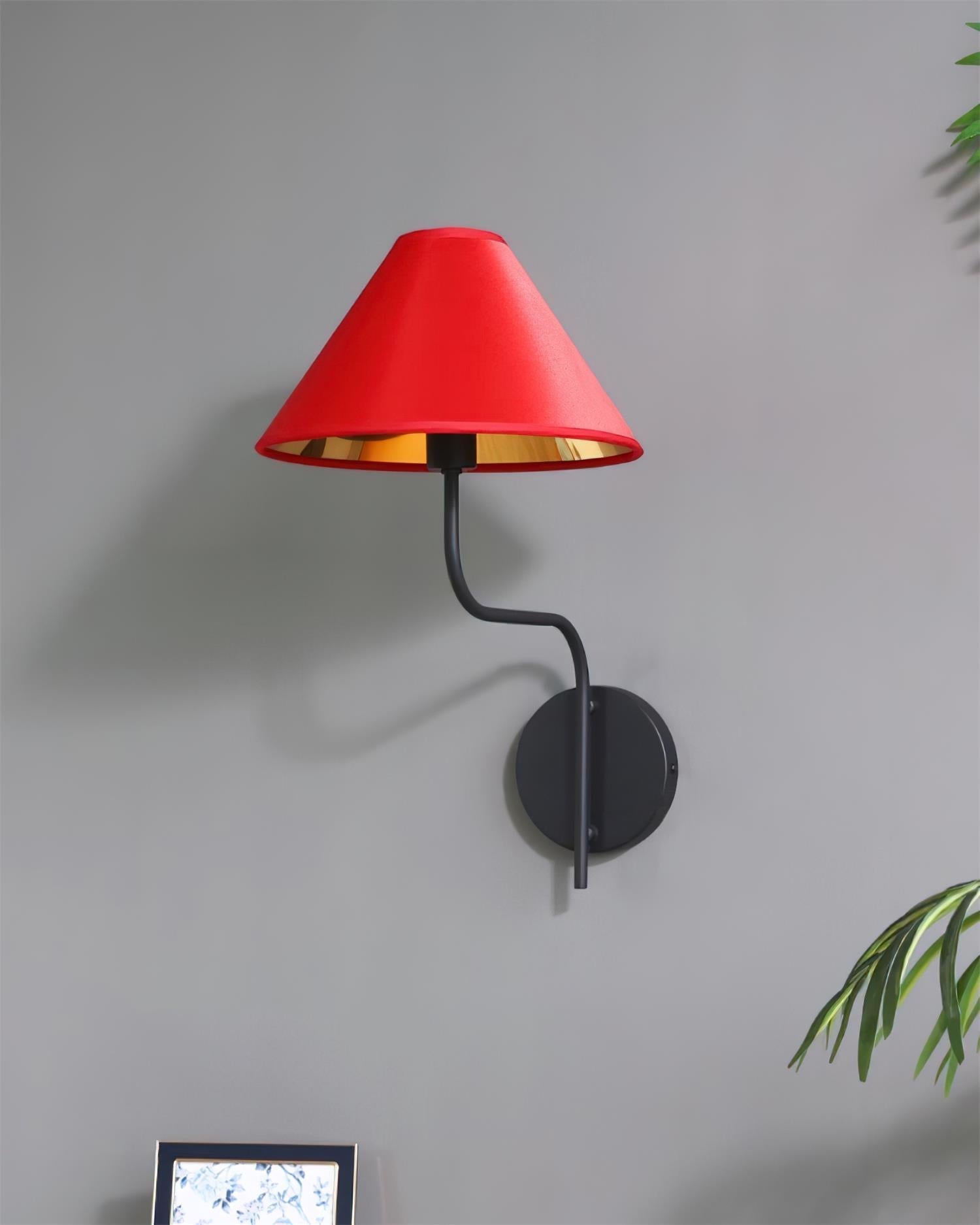 Scarlett Wall Lamp