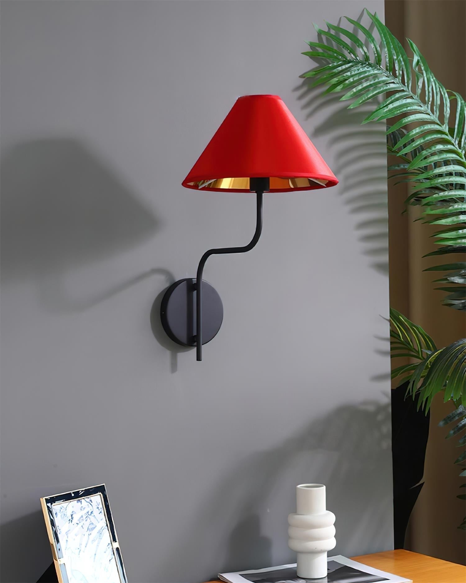 Scarlett Wall Lamp