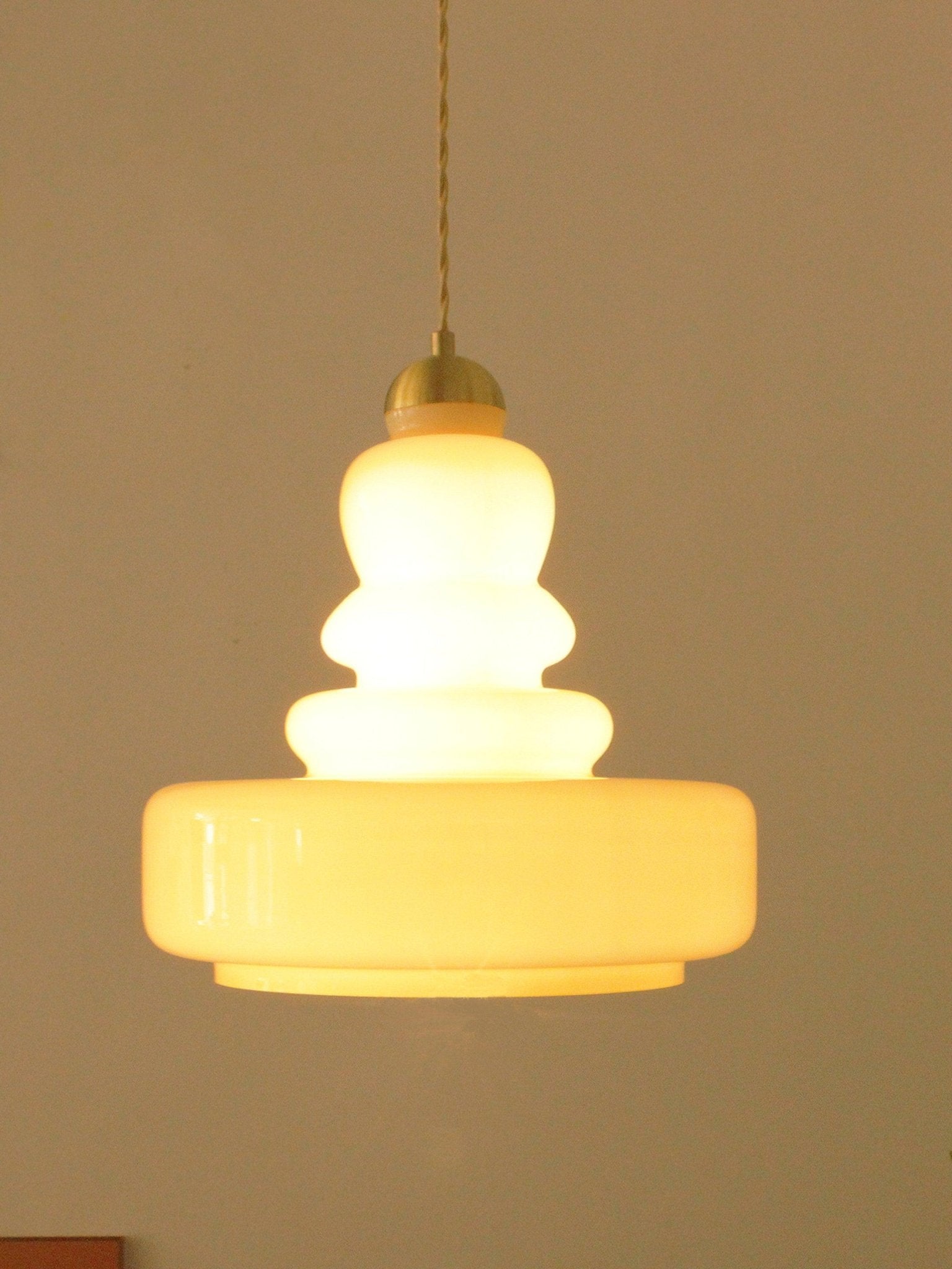 Lustra Pendant Lamp Schoolhouse Glass Layers for Living Room-Neutral Decor