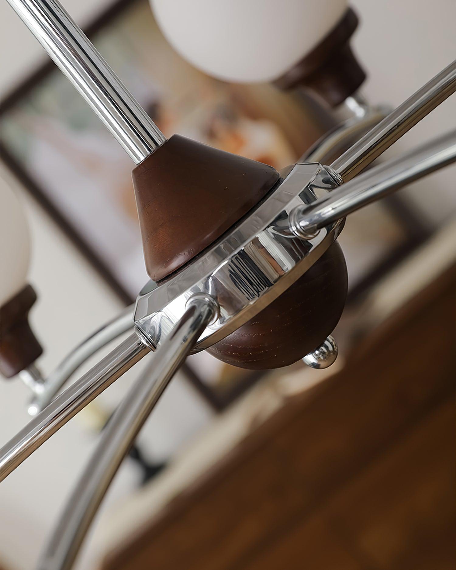 Evander Chandelier