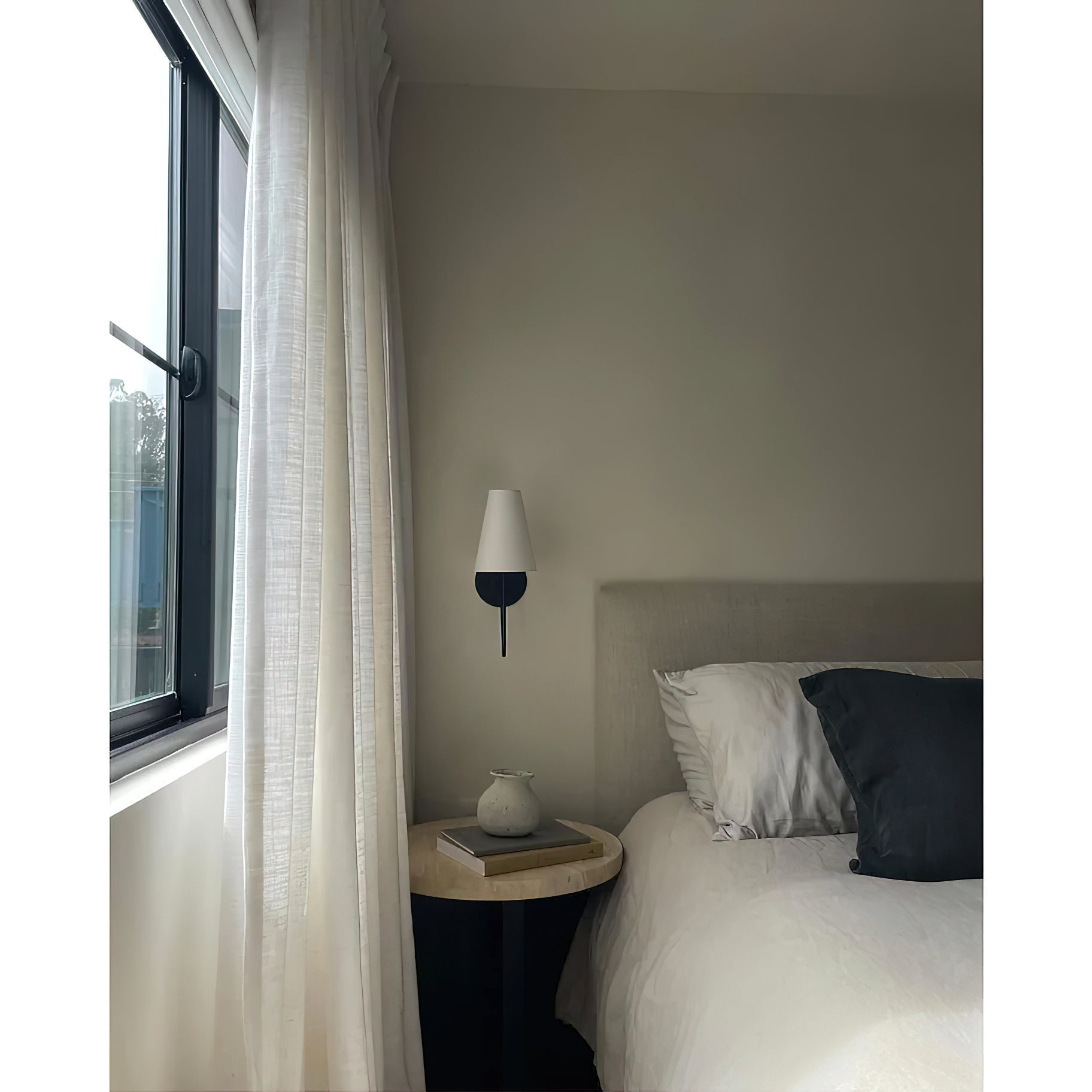 Elowen Wall Lamp