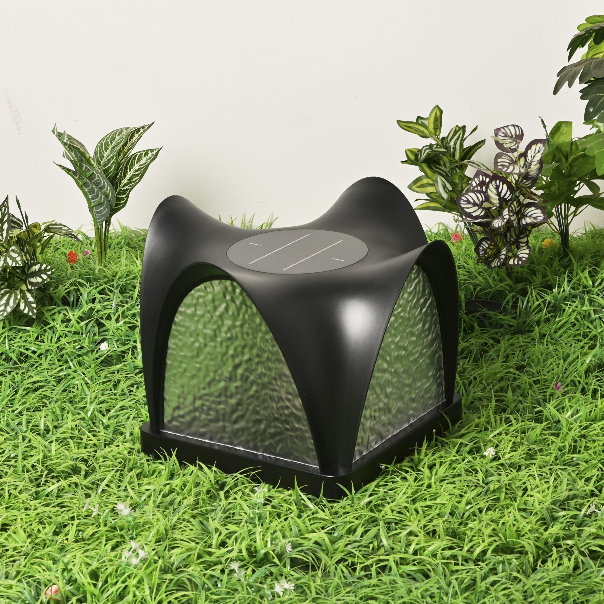 Veyra Modern Solar Outdoor Light-Neutral Decor