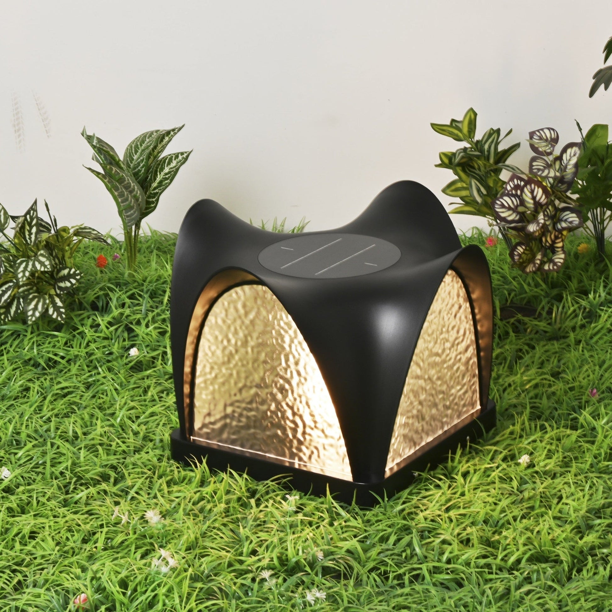 Veyra Modern Solar Outdoor Light-Neutral Decor