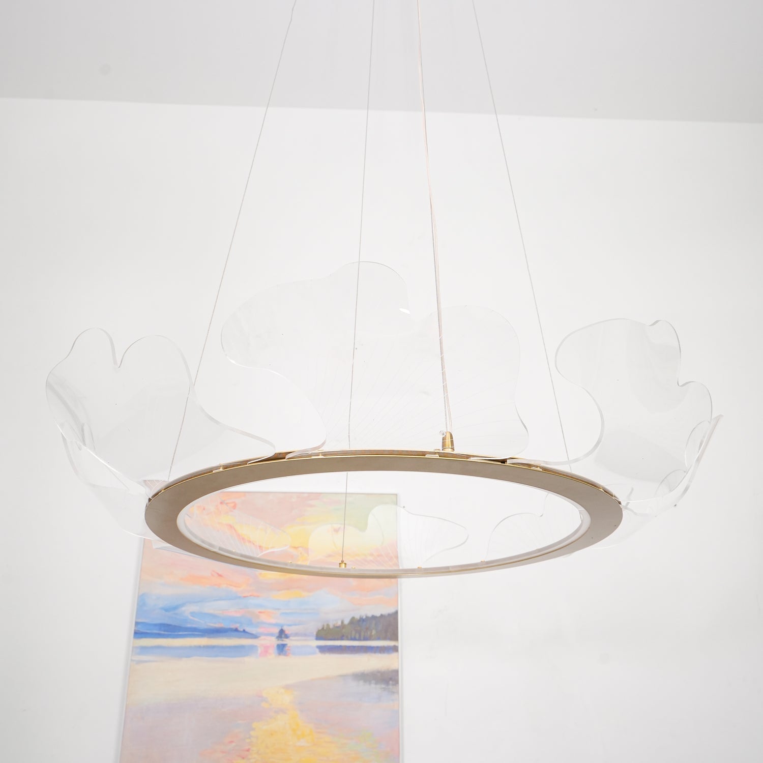 Lustra Pendant Lamp Frosted Acrylic Floral Ring-Neutral Decor