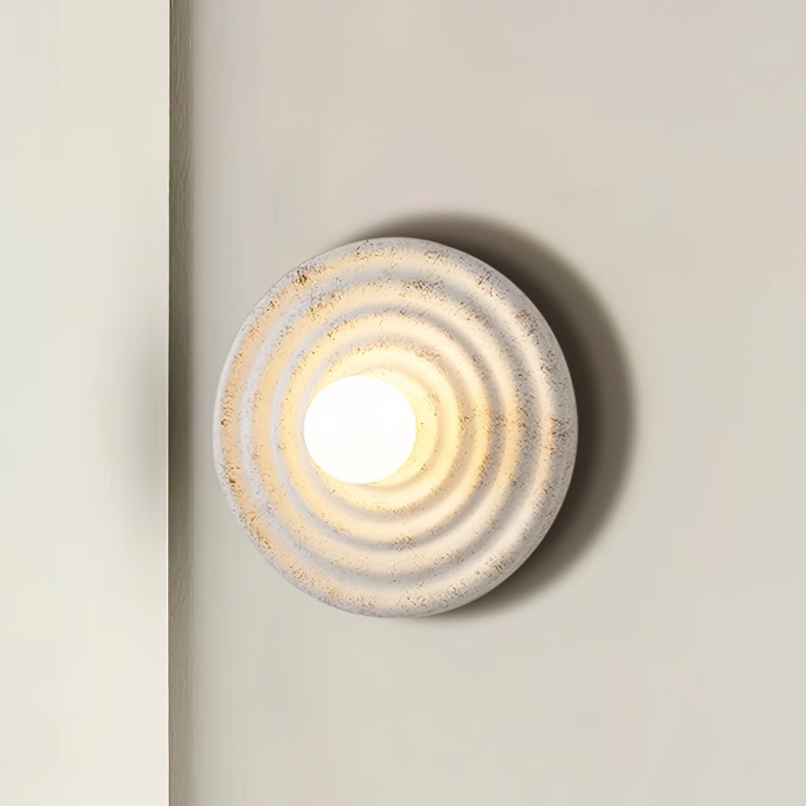 Ersila Modern Minimalist Resin Wall Lamp-Neutral Decor