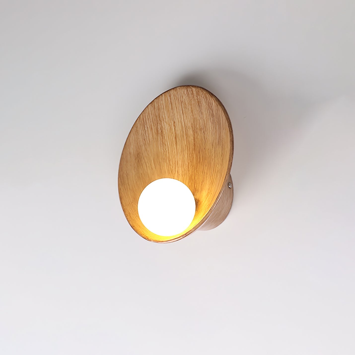 Ersila Modern Minimalist Resin Wall Lamp-Neutral Decor