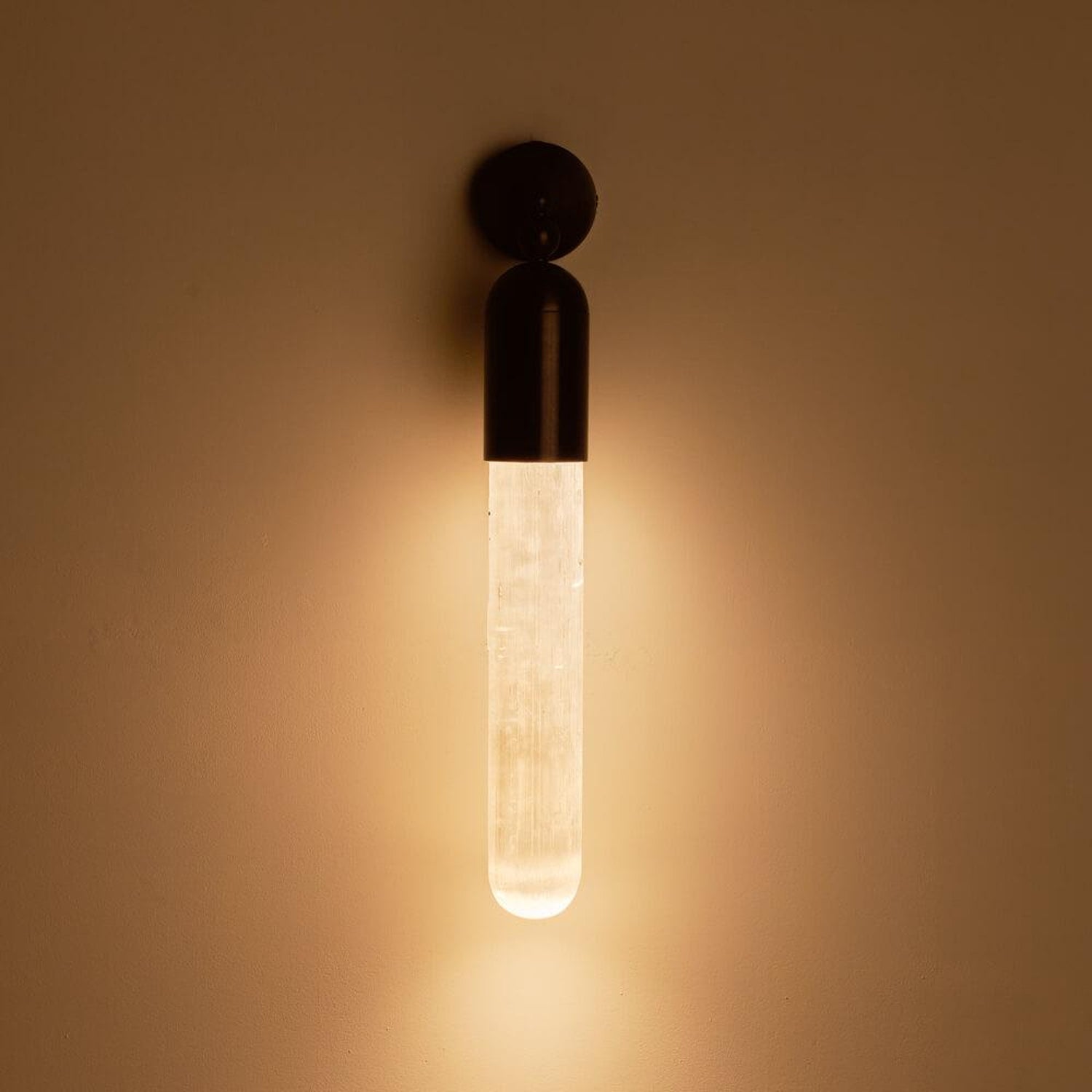 Mira Alabaster Wall Lamp