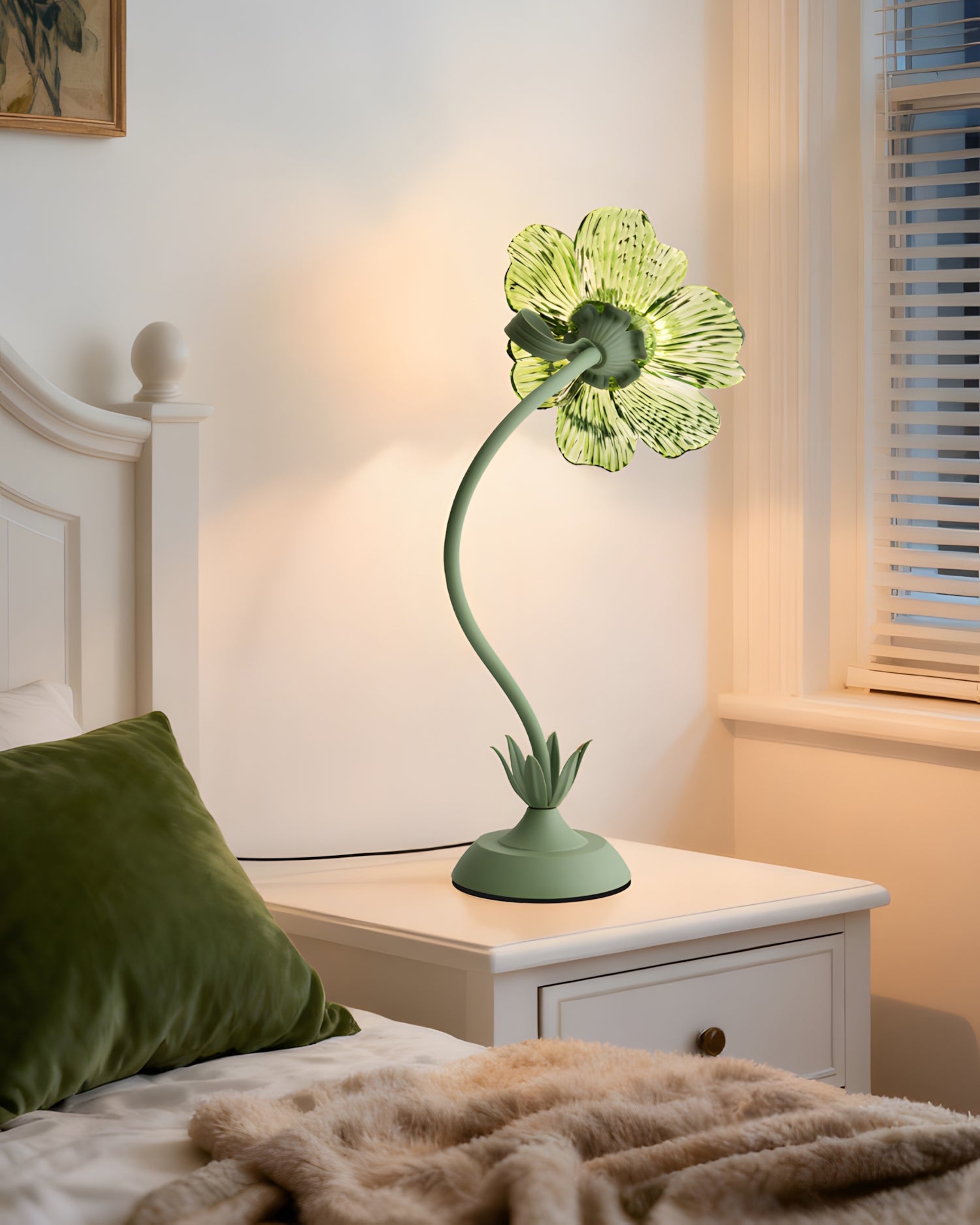 Iris Table Lamp