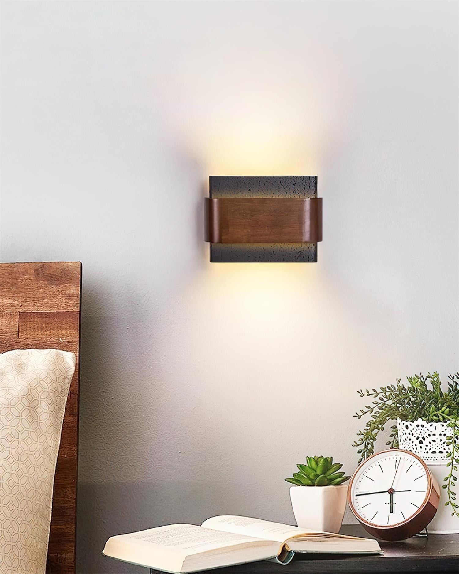 Ritta Travertine Wall Lamp  Wood-finish   Arc