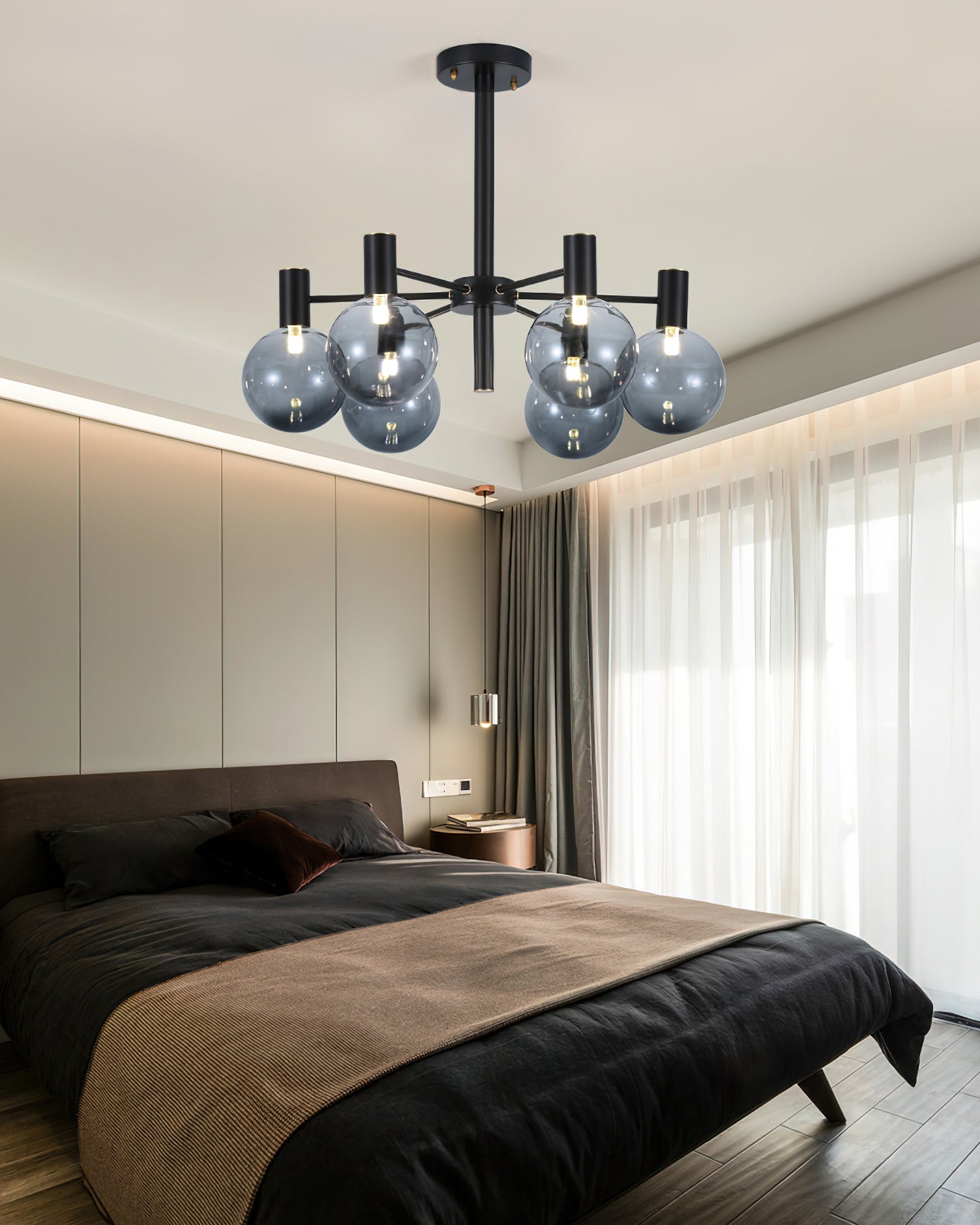 Selva Black Chandelier-Neutral Decor
