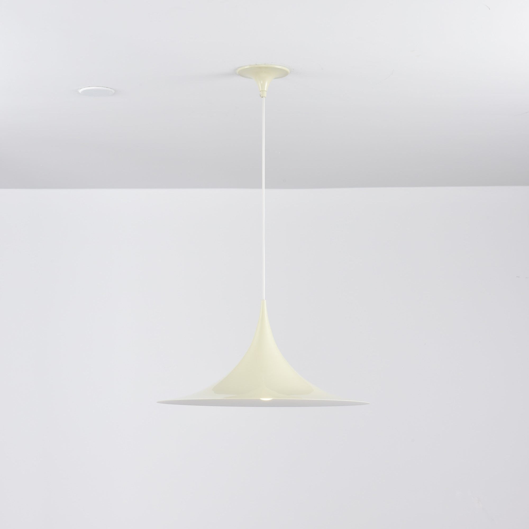 Nirixy Steel Sculptural Pendant Light-Neutral Decor