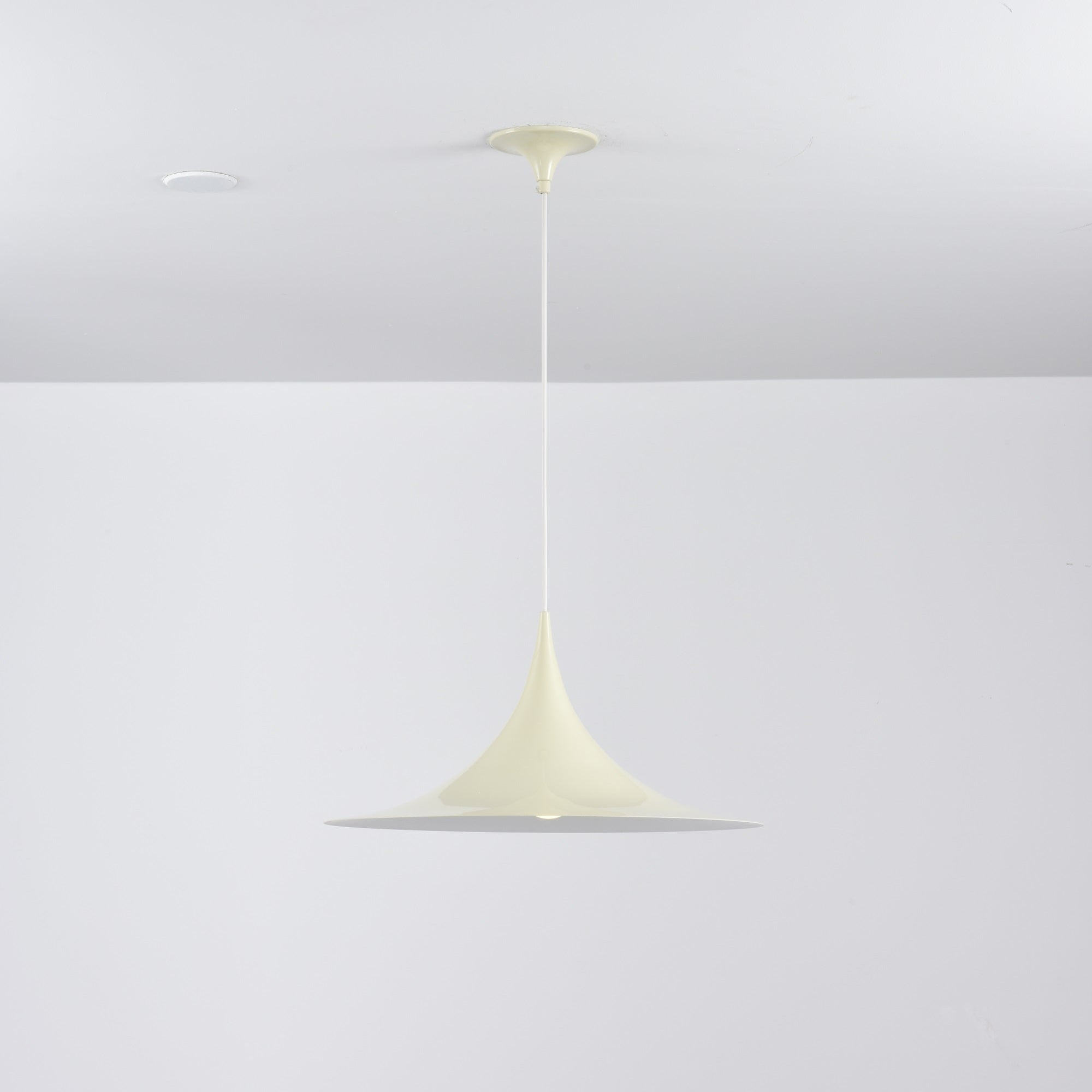 Nirixy Steel Sculptural Pendant Light-Neutral Decor