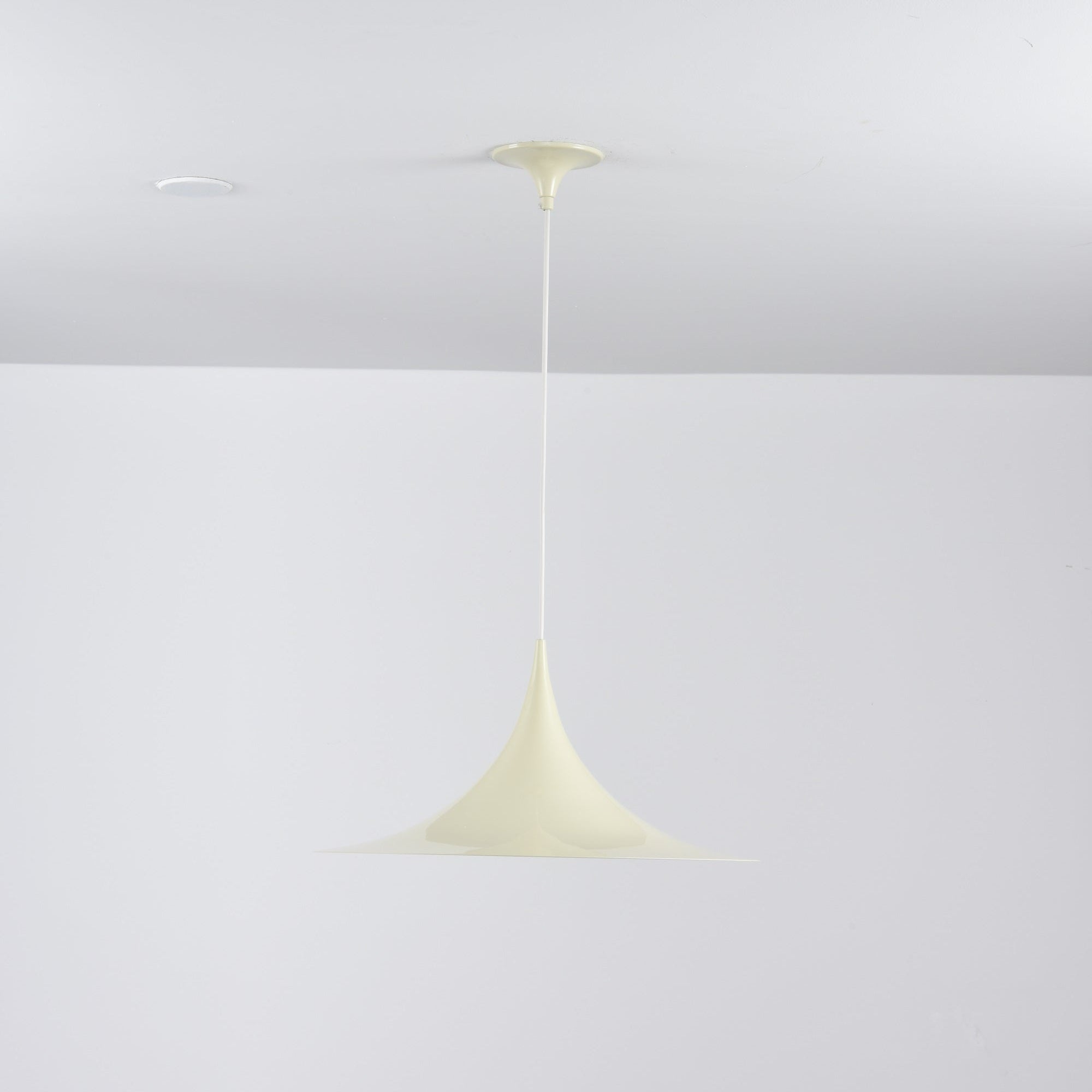 Nirixy Steel Sculptural Pendant Light-Neutral Decor
