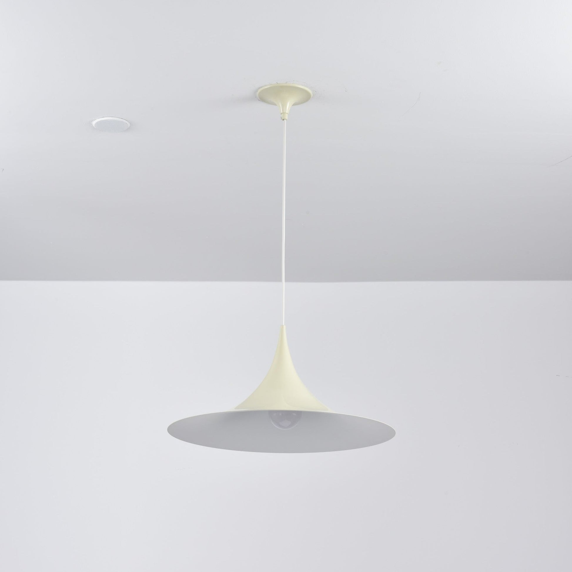 Nirixy Steel Sculptural Pendant Light-Neutral Decor
