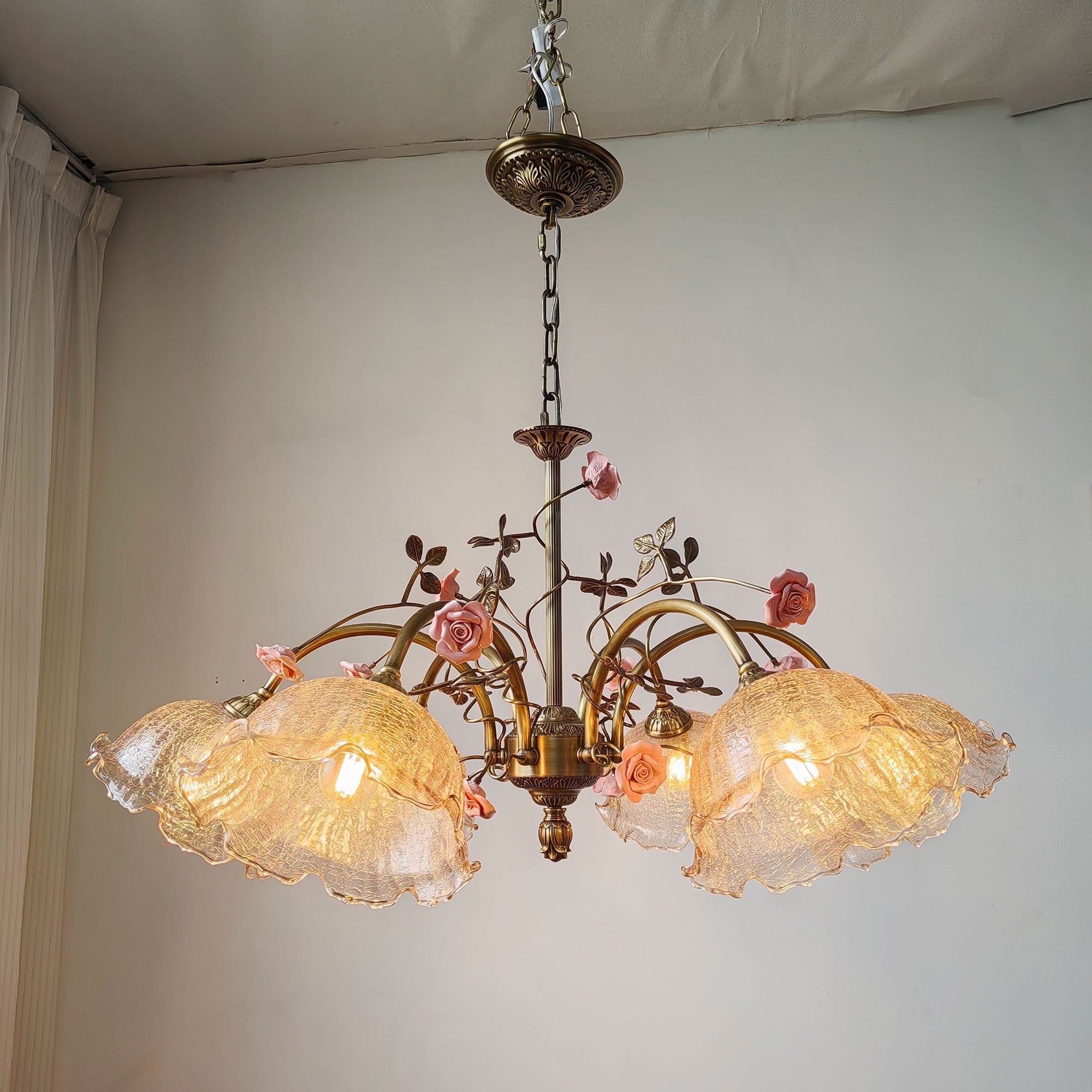 Dimensional drawing of the 3-head Serenade Chandelier.