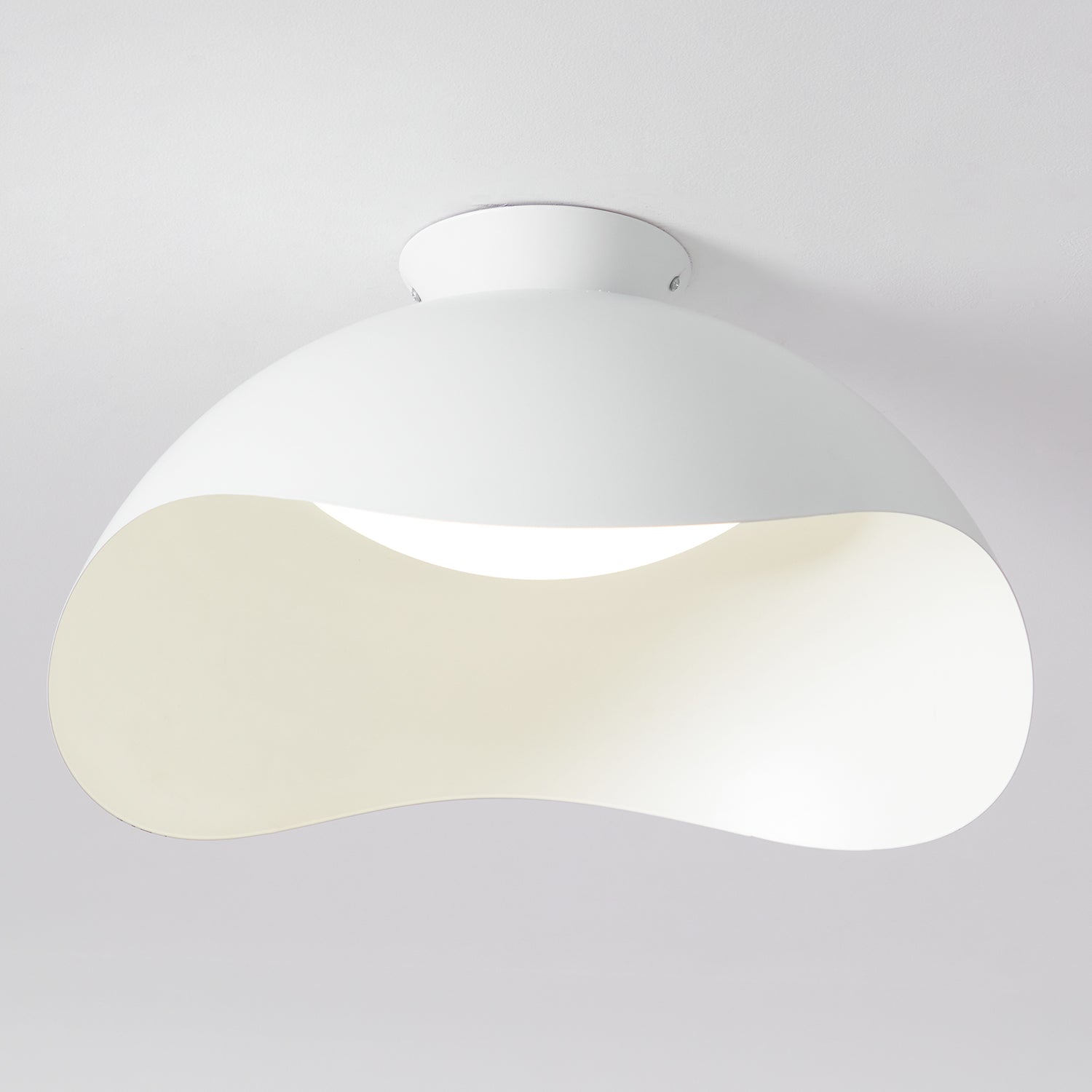 Bivane Nordic Art Wave Ceiling Light-Neutral Decor