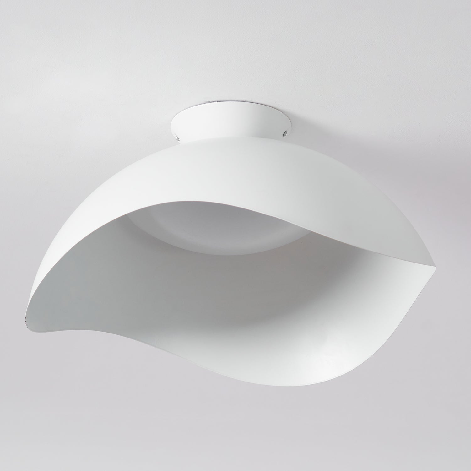 Bivane Nordic Art Wave Ceiling Light-Neutral Decor