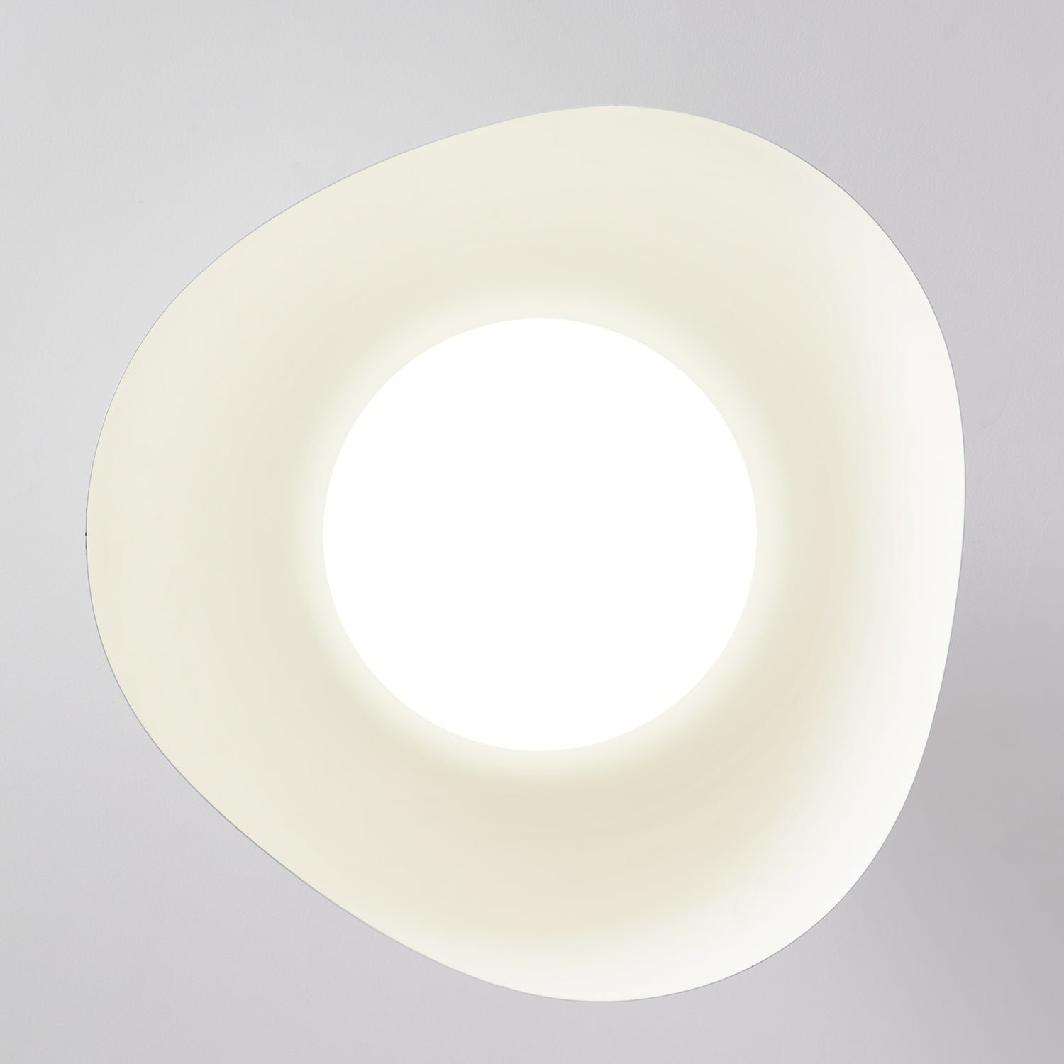 Bivane Nordic Art Wave Ceiling Light-Neutral Decor