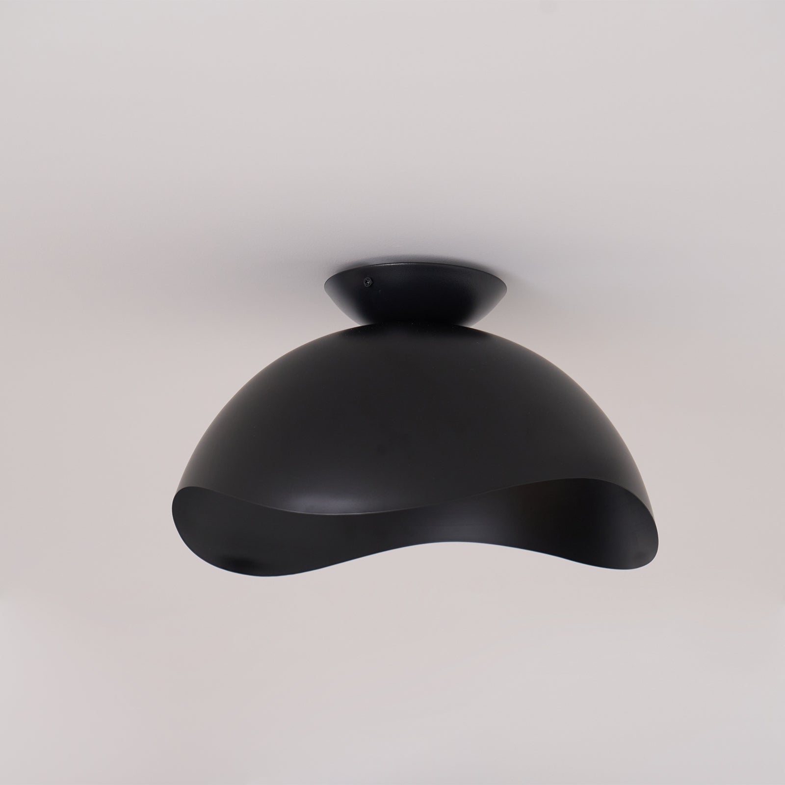 Bivane Nordic Art Wave Ceiling Light-Neutral Decor