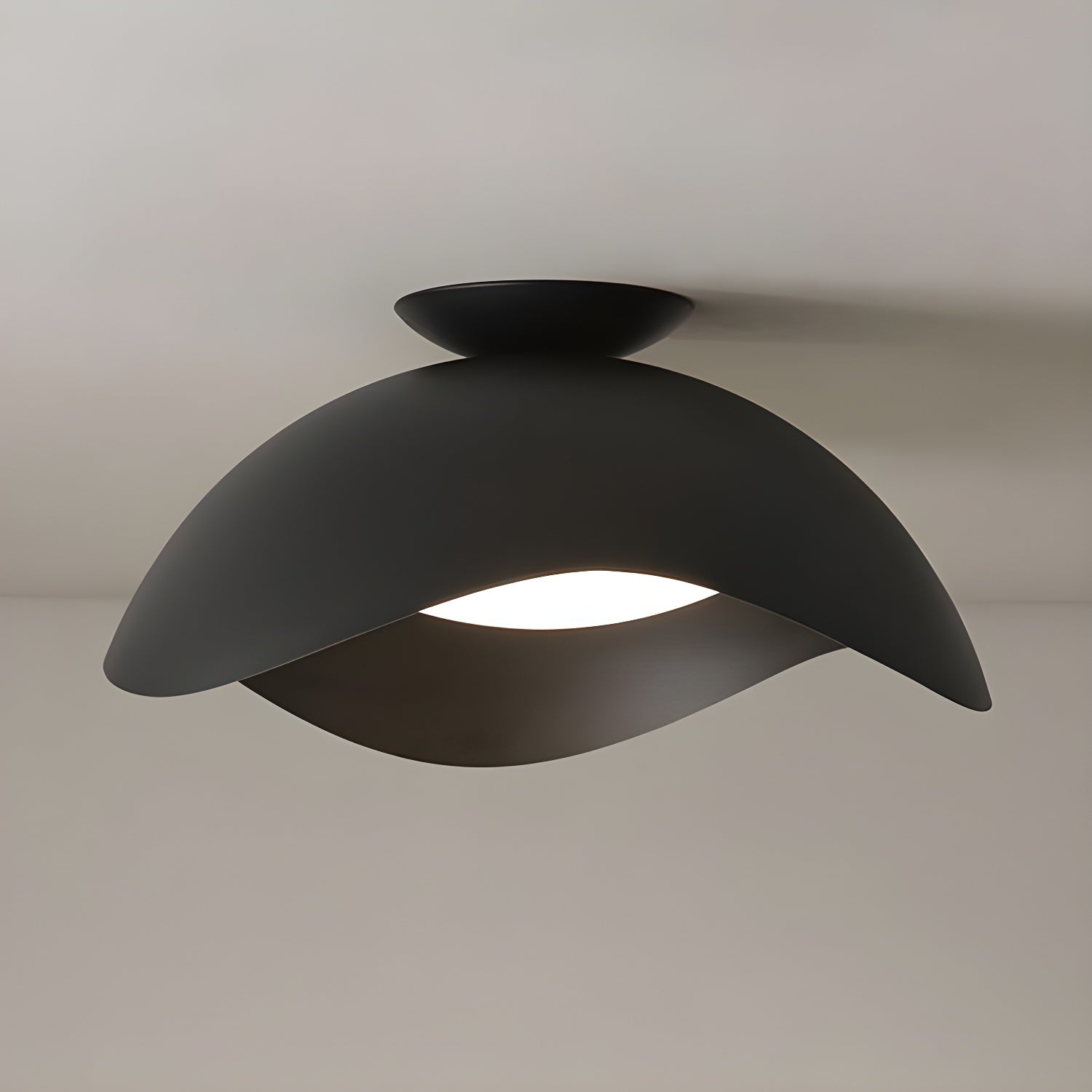 Bivane Nordic Art Wave Ceiling Light-Neutral Decor