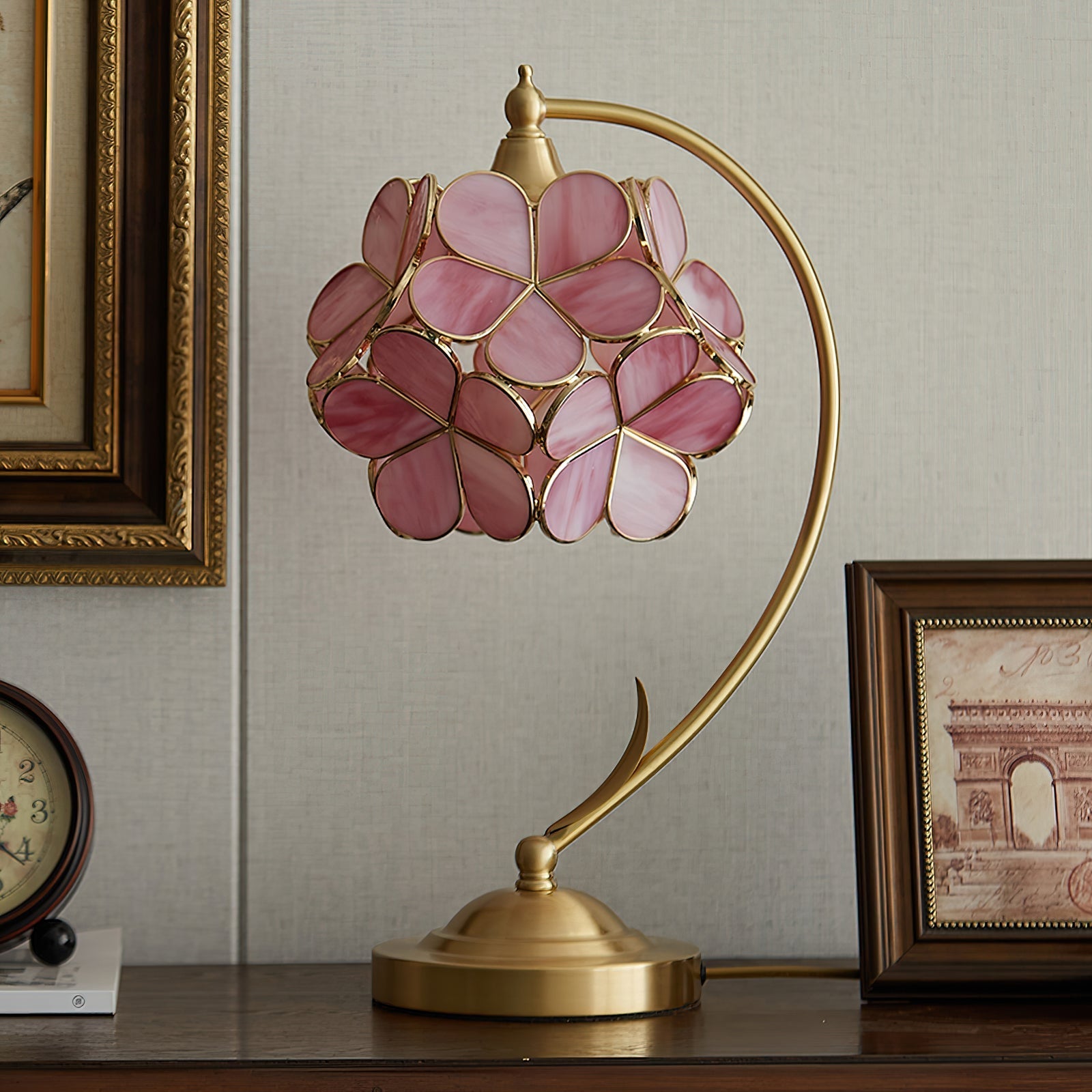 Clover Petal Table Lamp