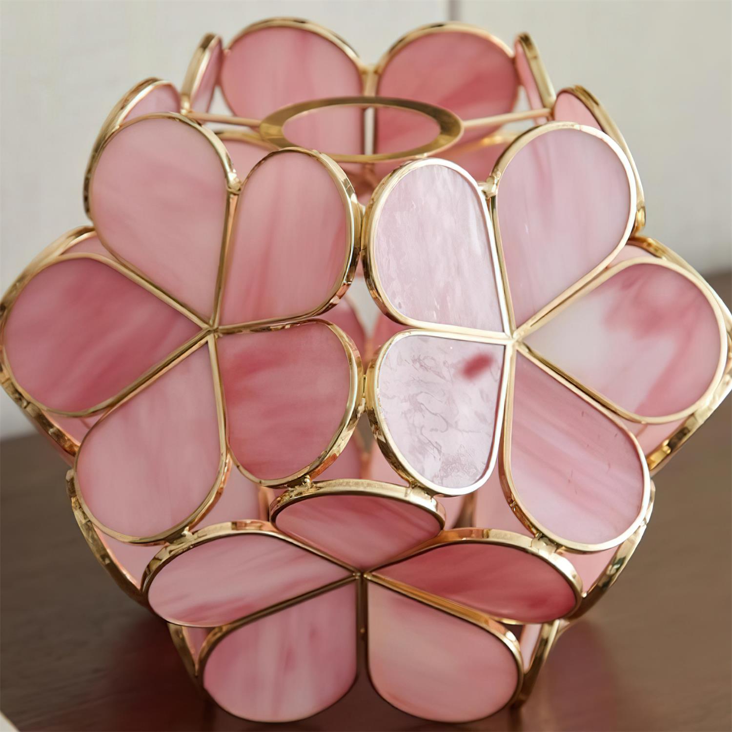 Clover Petal Table Lamp