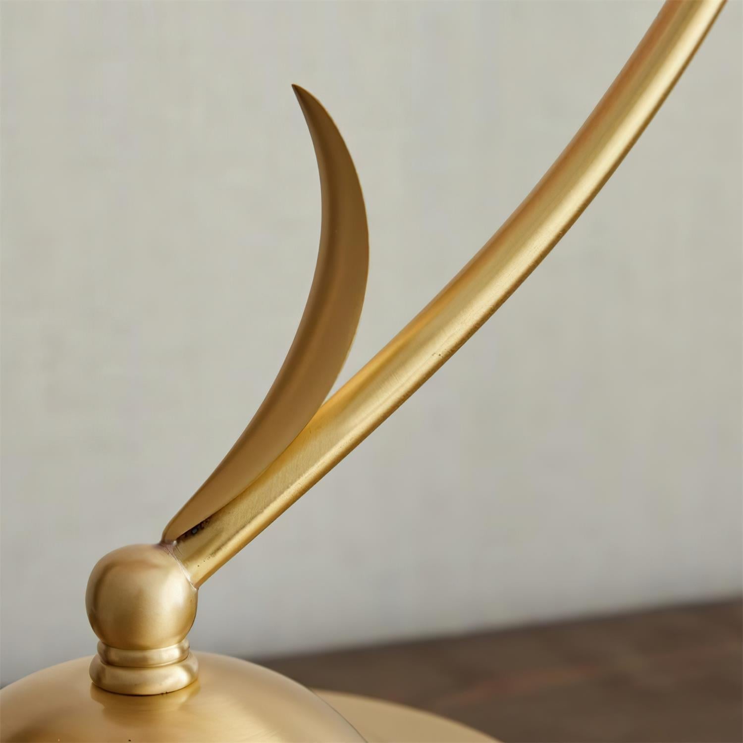 Clover Petal Table Lamp
