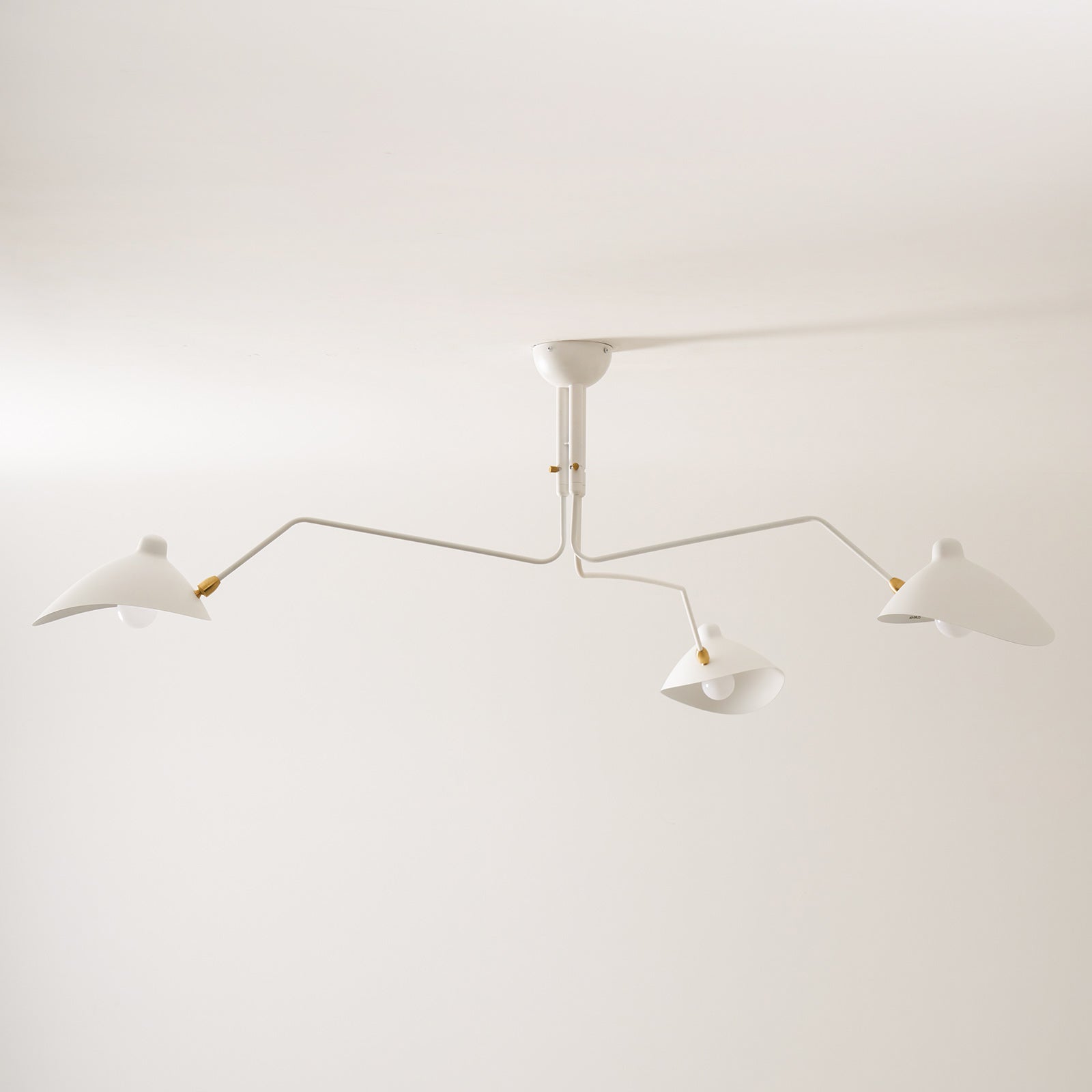 Lustra Ceiling Light Three Arm Minimalist-Neutral Decor