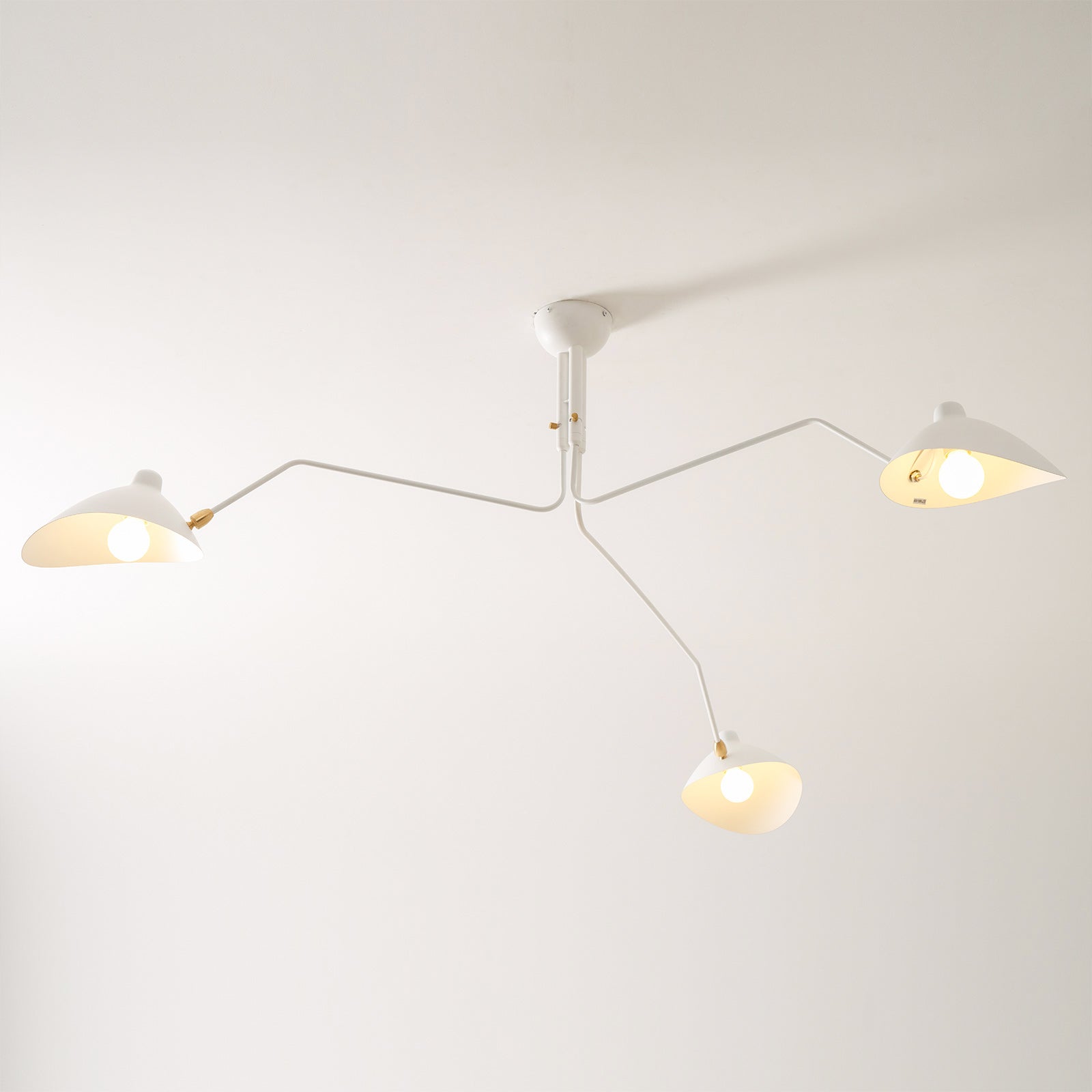 Lustra Ceiling Light Three Arm Minimalist-Neutral Decor