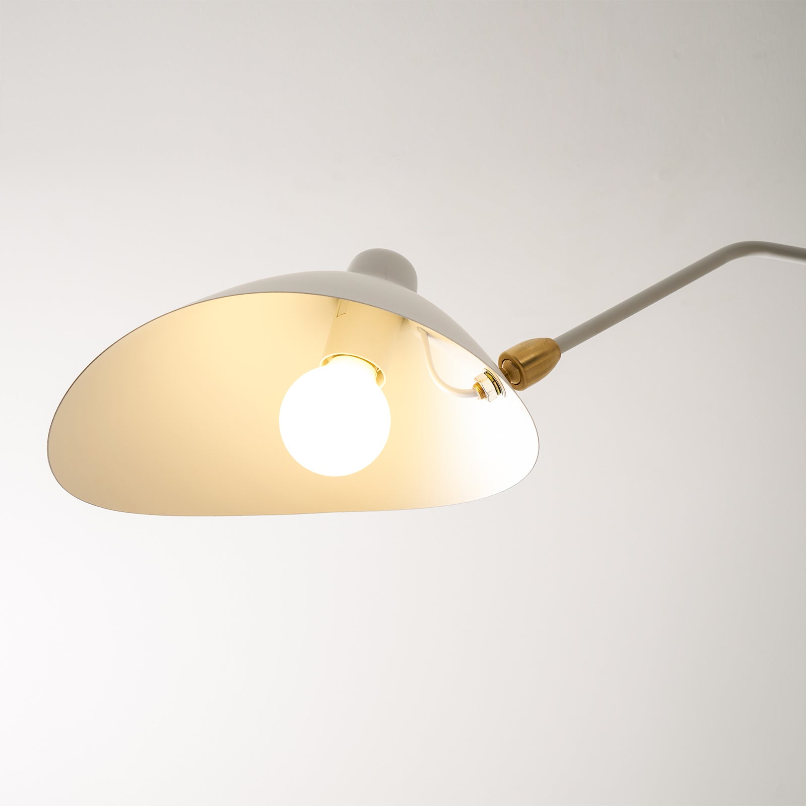 Lustra Ceiling Light Three Arm Minimalist-Neutral Decor