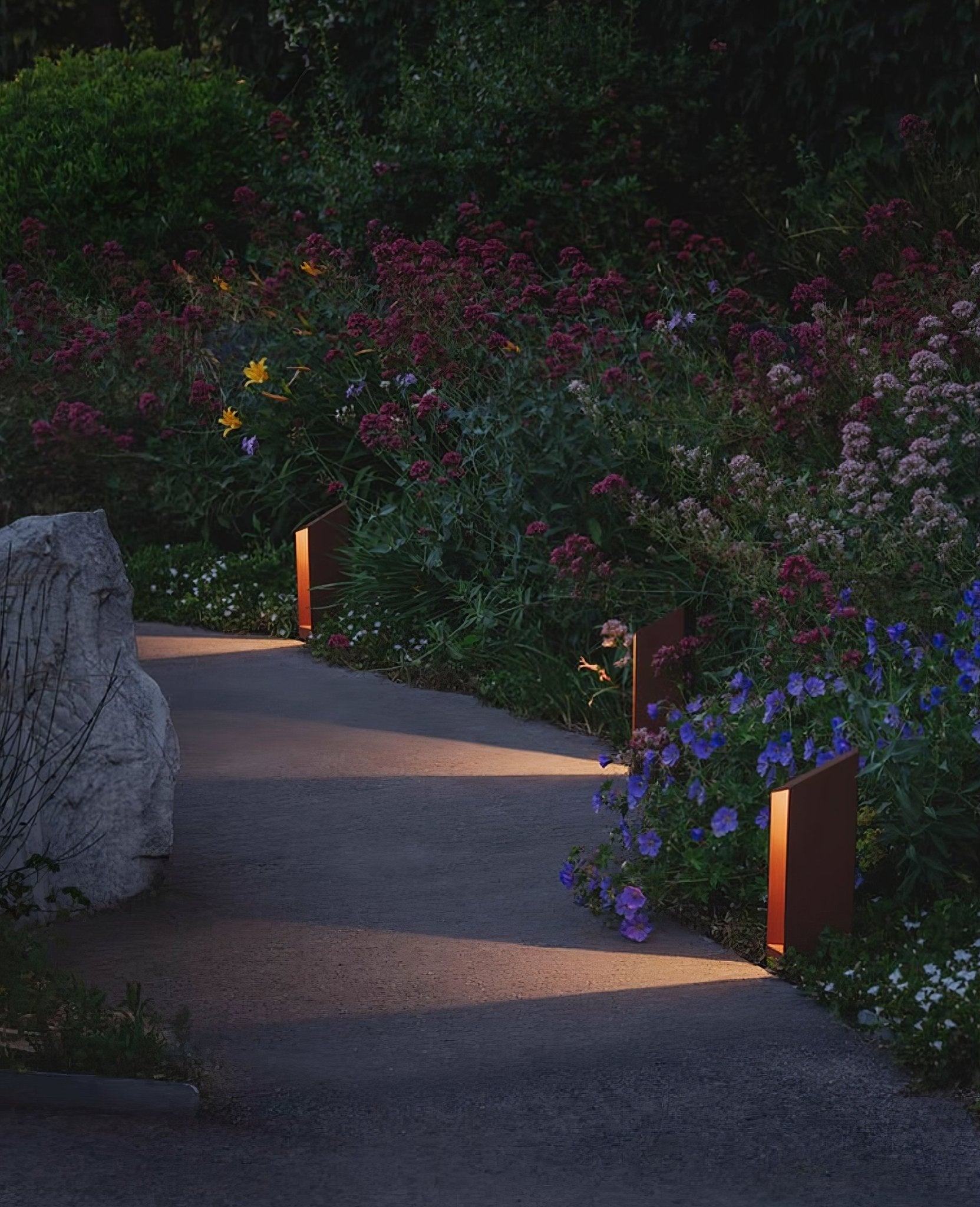 Jelight Outdoor Bollard Light-Neutral Decor