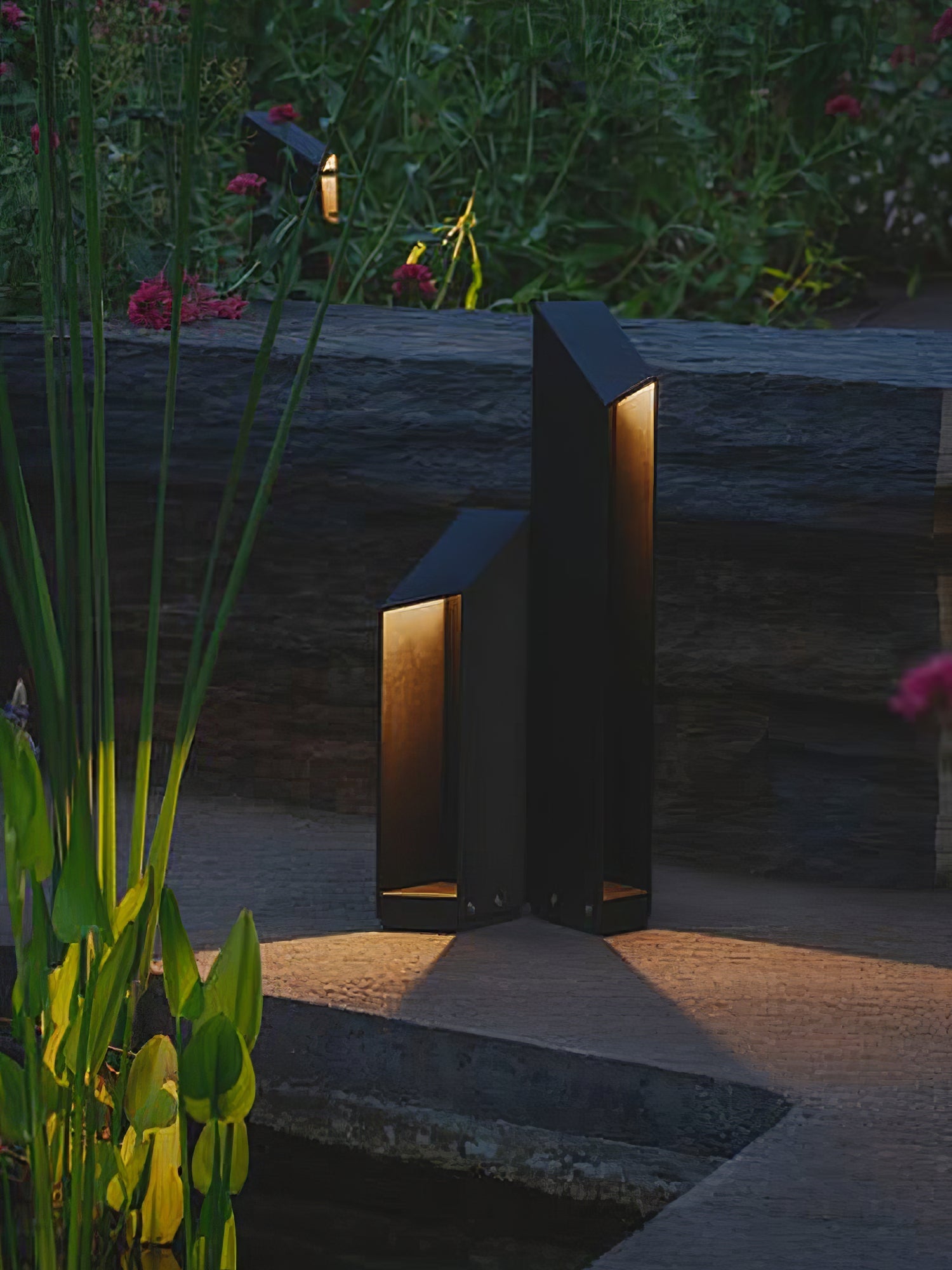 Jelight Outdoor Bollard Light-Neutral Decor