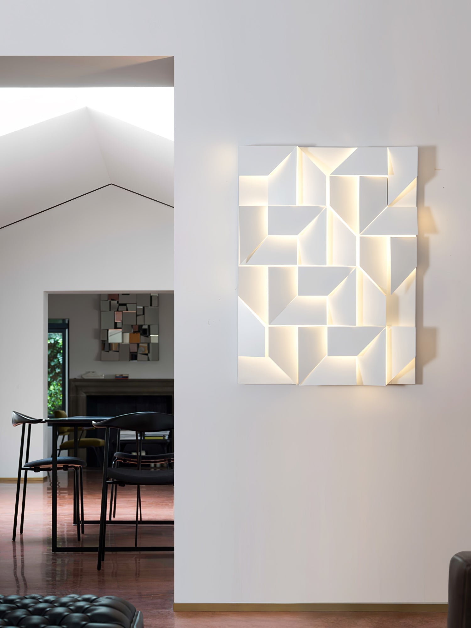Deloza Shadows Rechargeable Grand Sconce Wall lamp-Neutral Decor