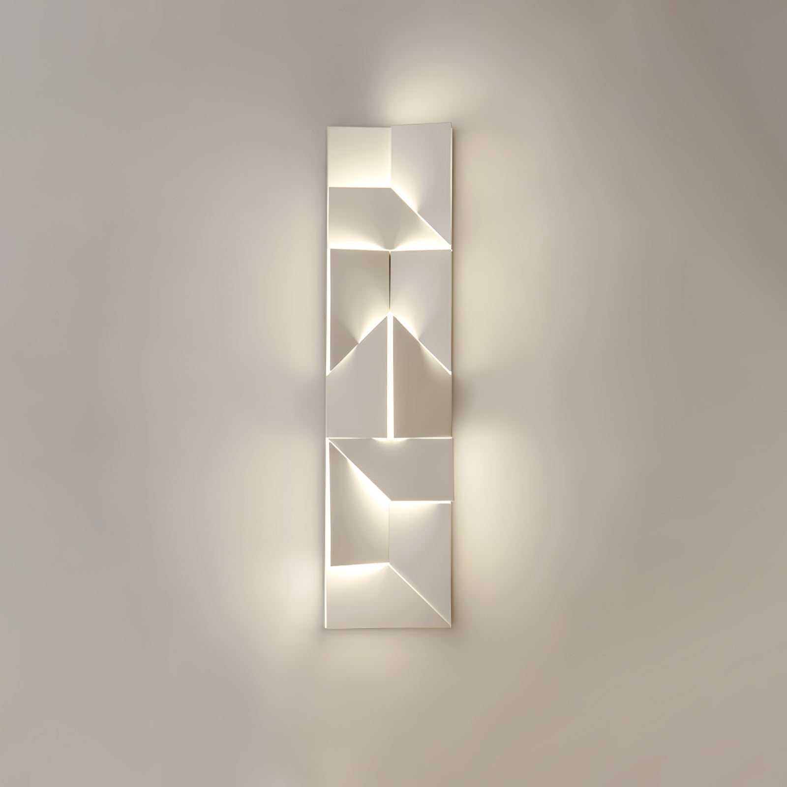 Arthaen Shadows Grand Sconce Wall lamp-Neutral Decor