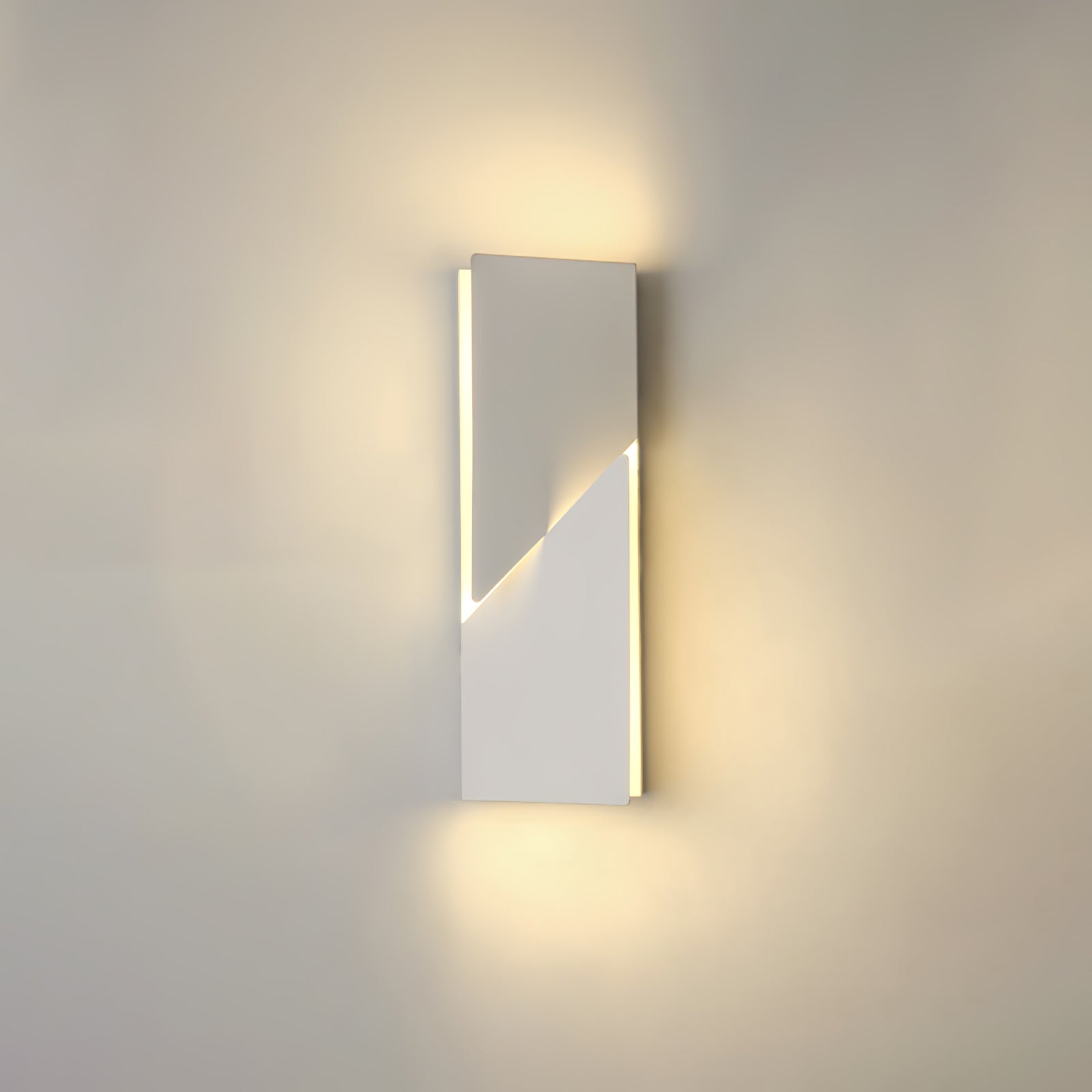 Arthaen Shadows Grand Sconce Wall lamp-Neutral Decor