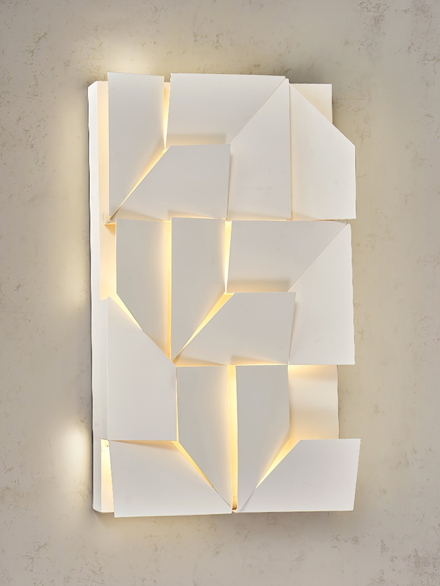 Wynor Shadows Grand Sconce Wall Lamp-Neutral Decor