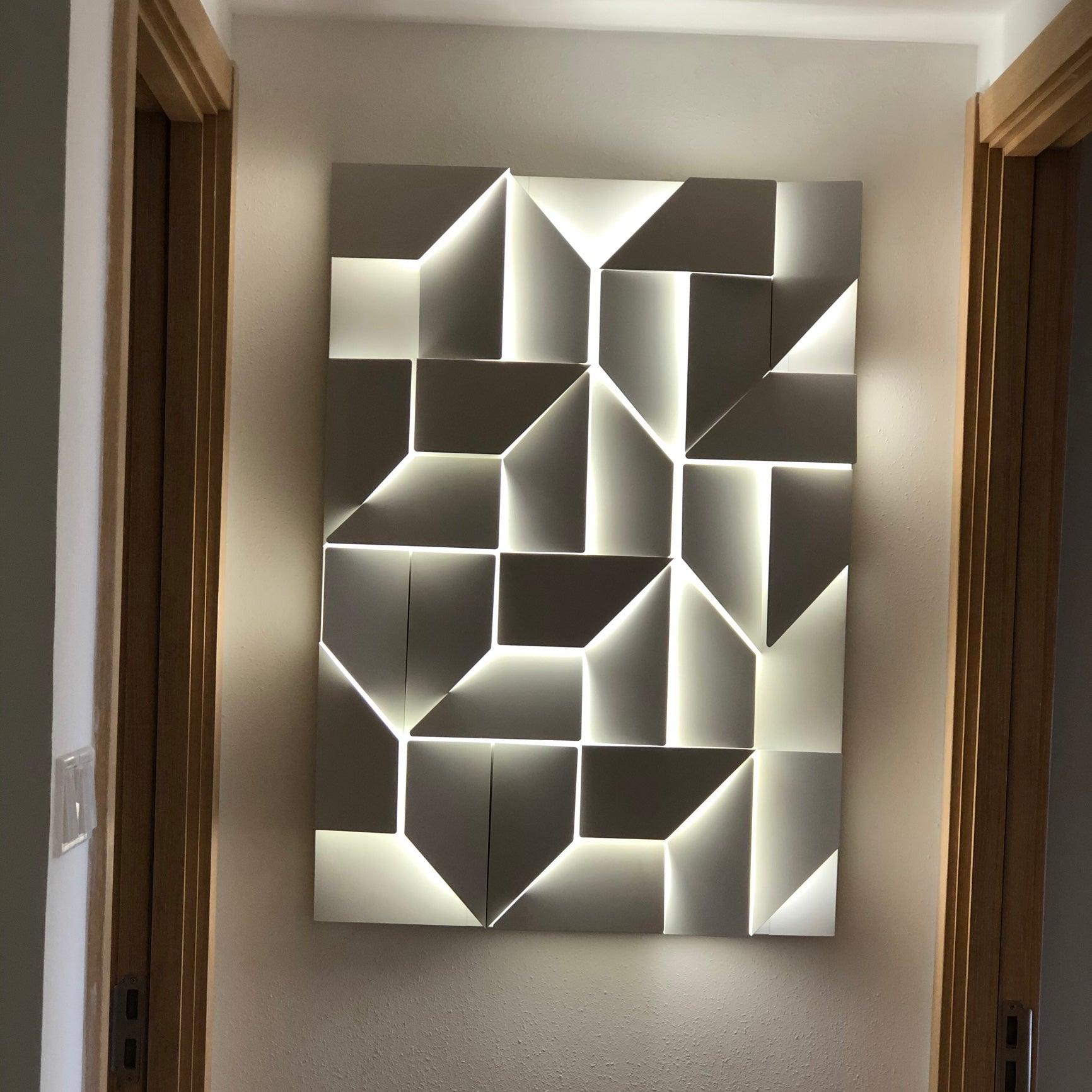 Arthaen Shadows Grand Sconce Wall lamp-Neutral Decor