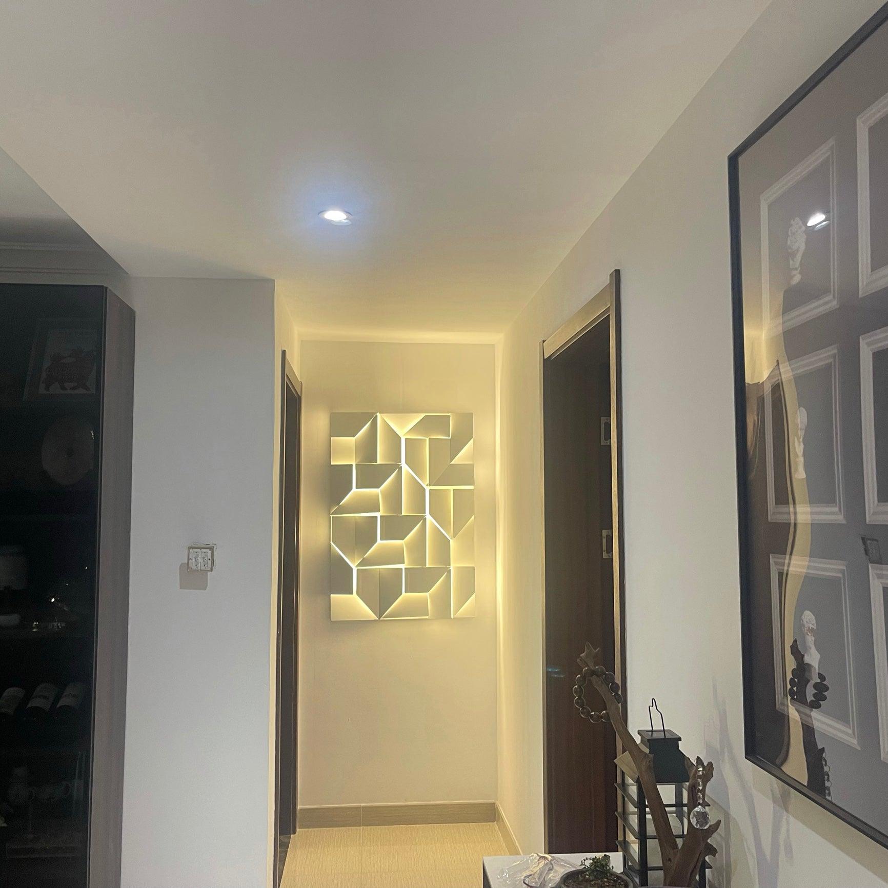 Arthaen Shadows Grand Sconce Wall lamp-Neutral Decor